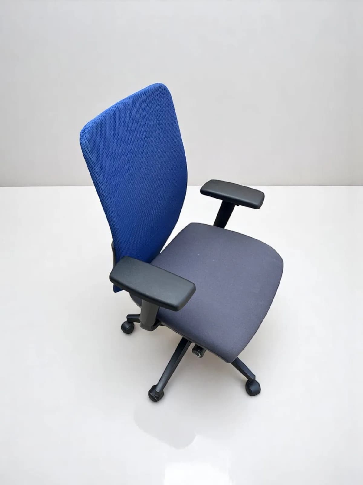 Chaise à Roulette Ergonomique Navaille 3D Mesh - Promo — vue 3