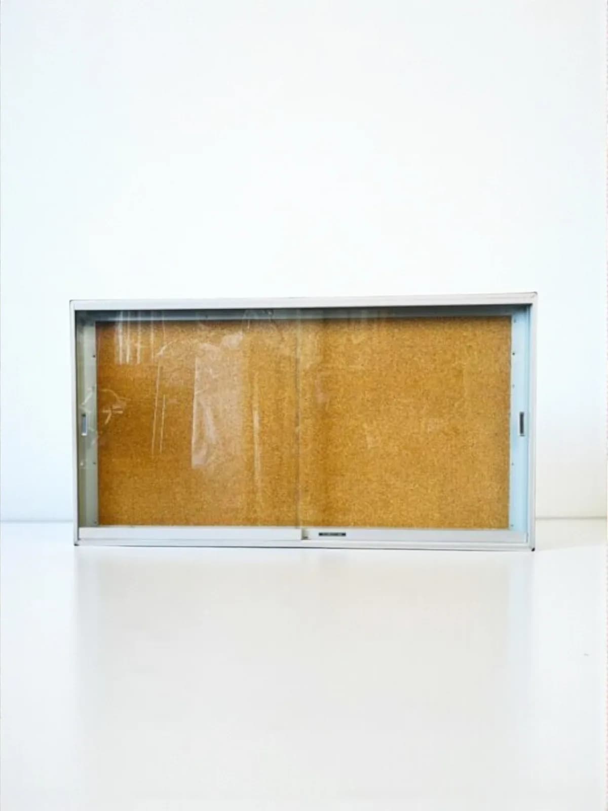 Tableau d'affichage vitré coulissant 130x70cm