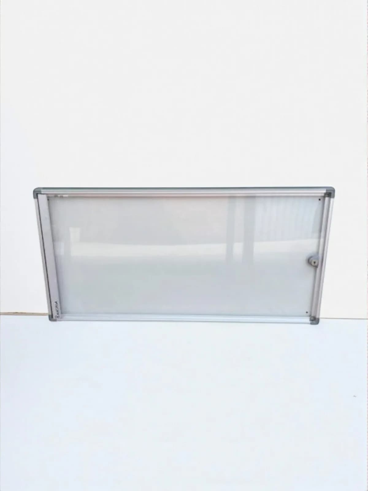 Vitrine d'Affichage Planorgra 67x34 cm - 3 Feuilles