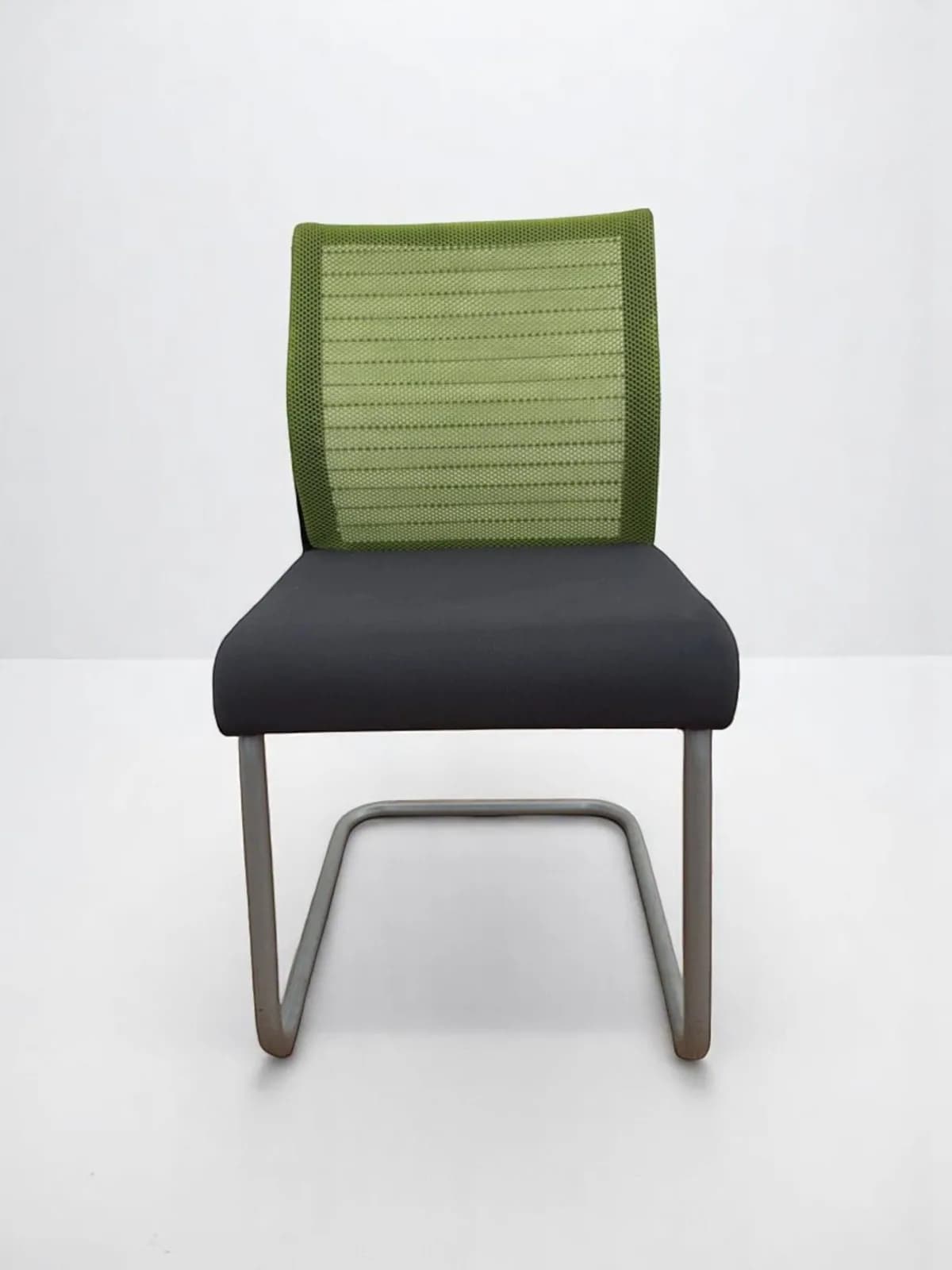 Chaise visiteur Steelcase Think Luge — vue 2