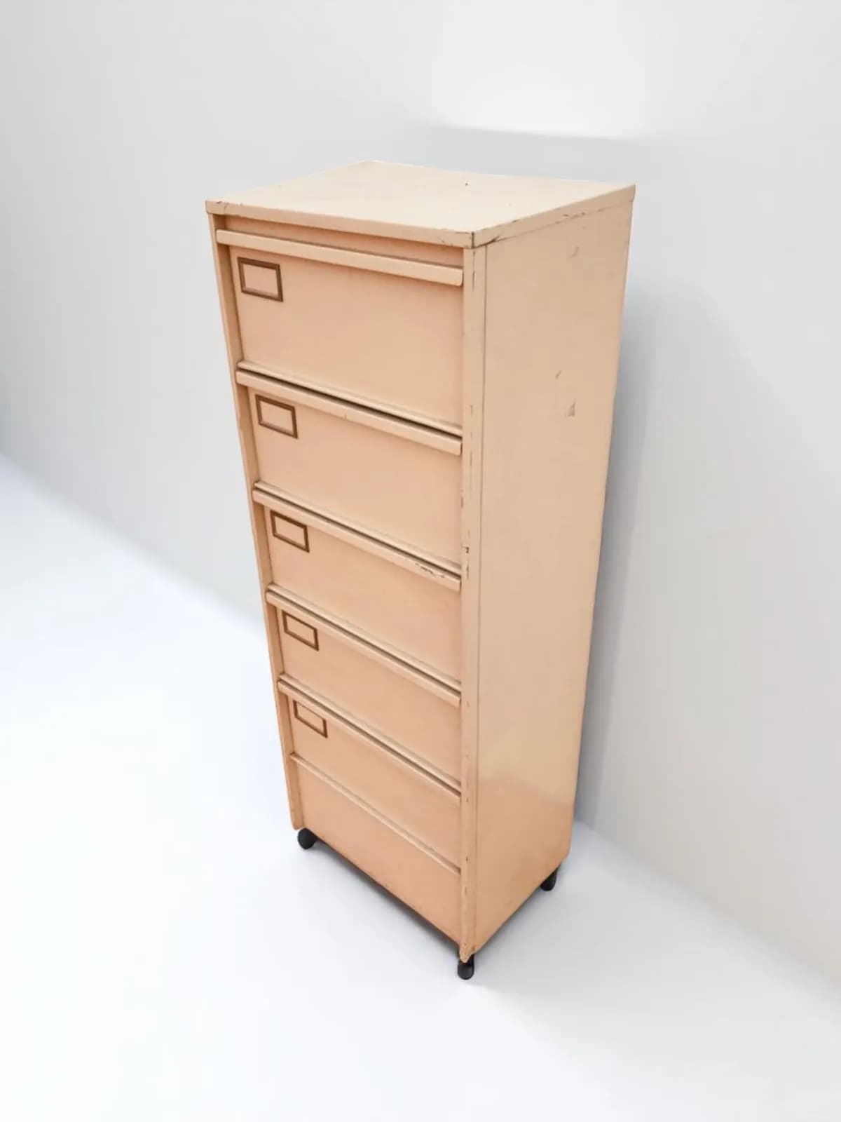 Armoire à clapet métallique 5 cases