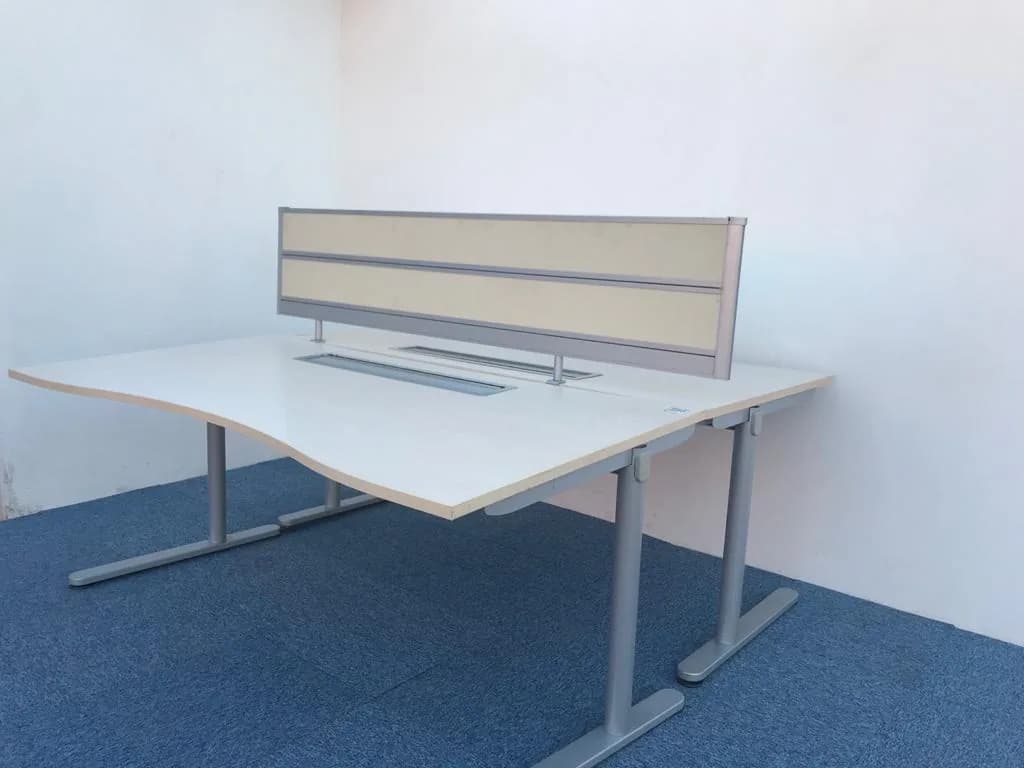 Bureau Open Space Steelcase 180x80 separateur