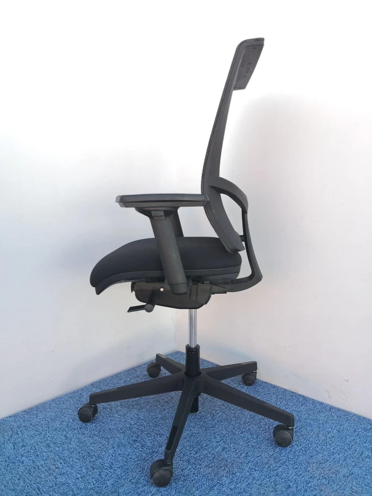Chaise à roulette COSMO 4D — vue 2