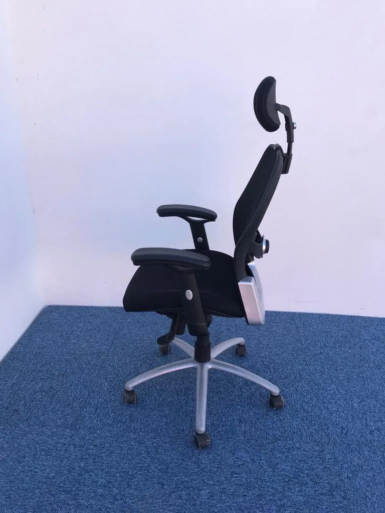 Chaise à roulette XTRA avec appuis tête — vue 3