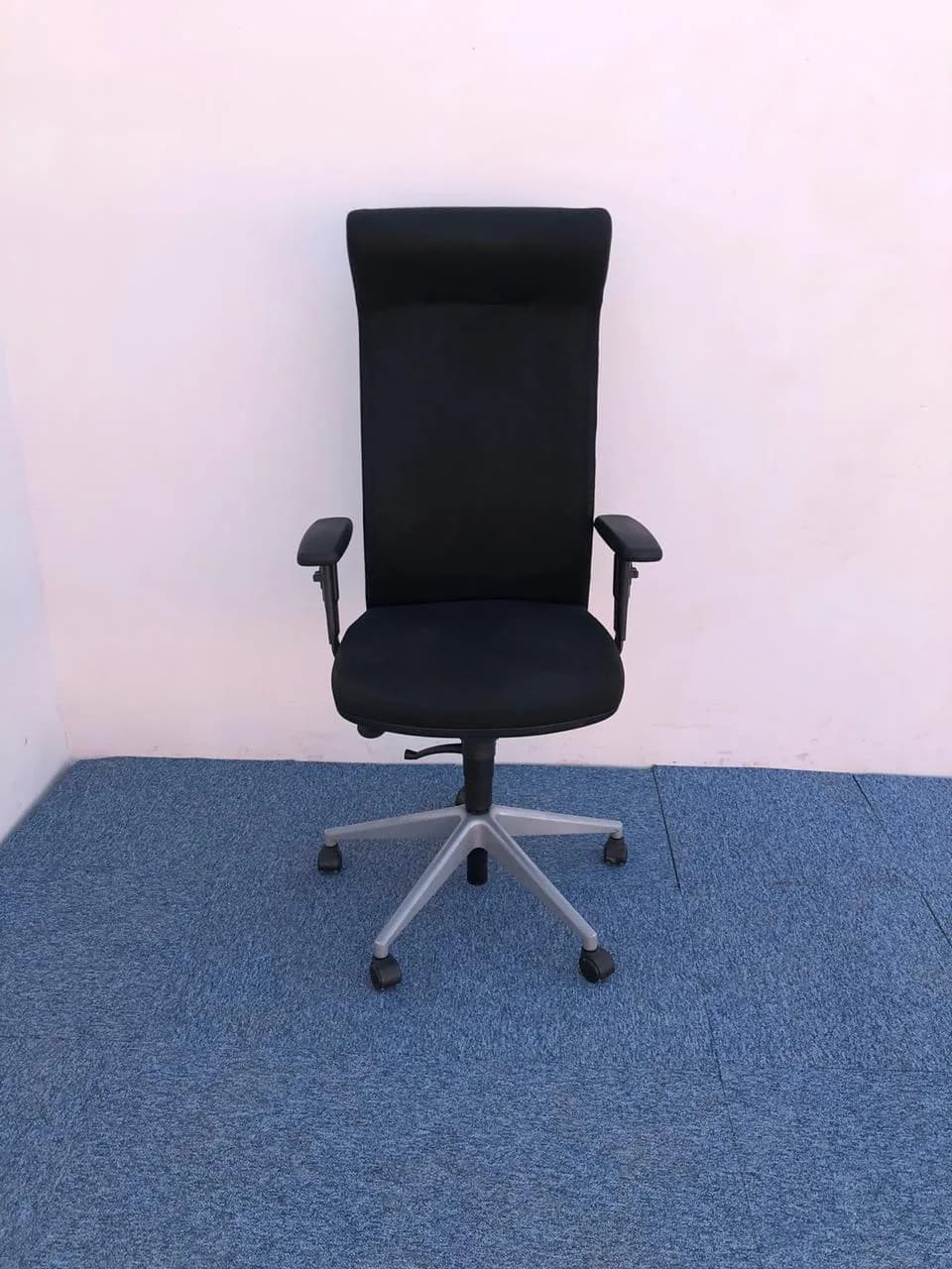 Chaise de bureau Eurosit avec appui tête — vue 4