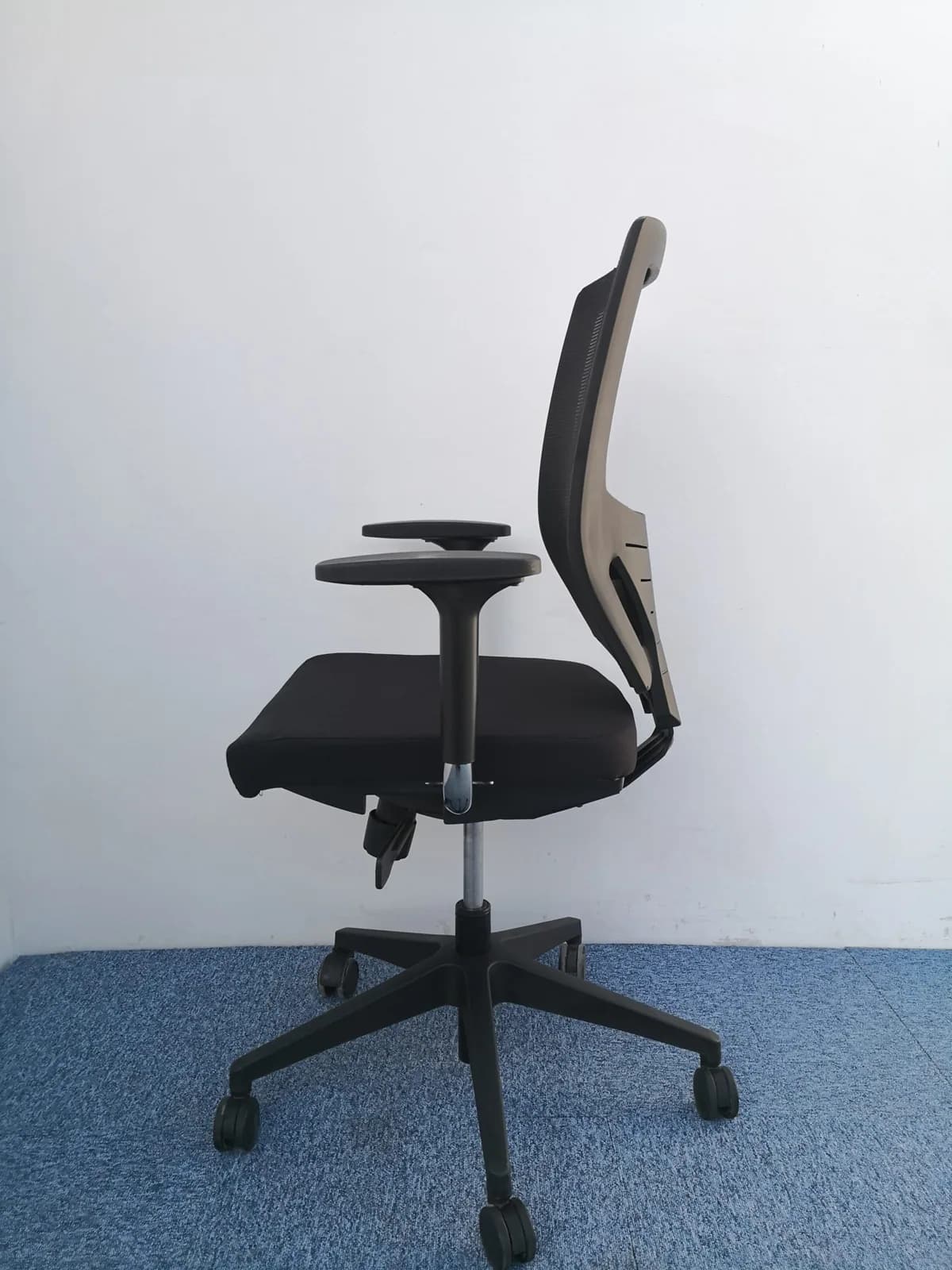Chaise bureau dossier résille soutien lombaire — vue 3