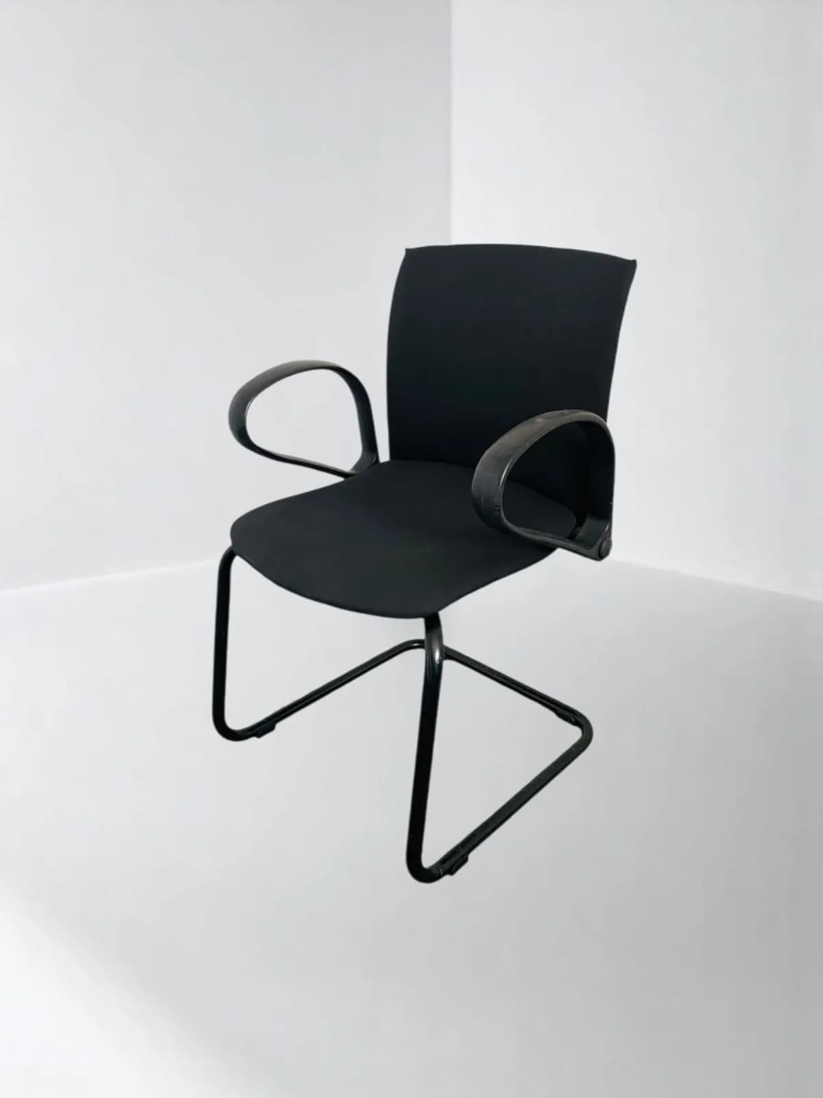 Chaise visiteur luge Comforto Haworth noir