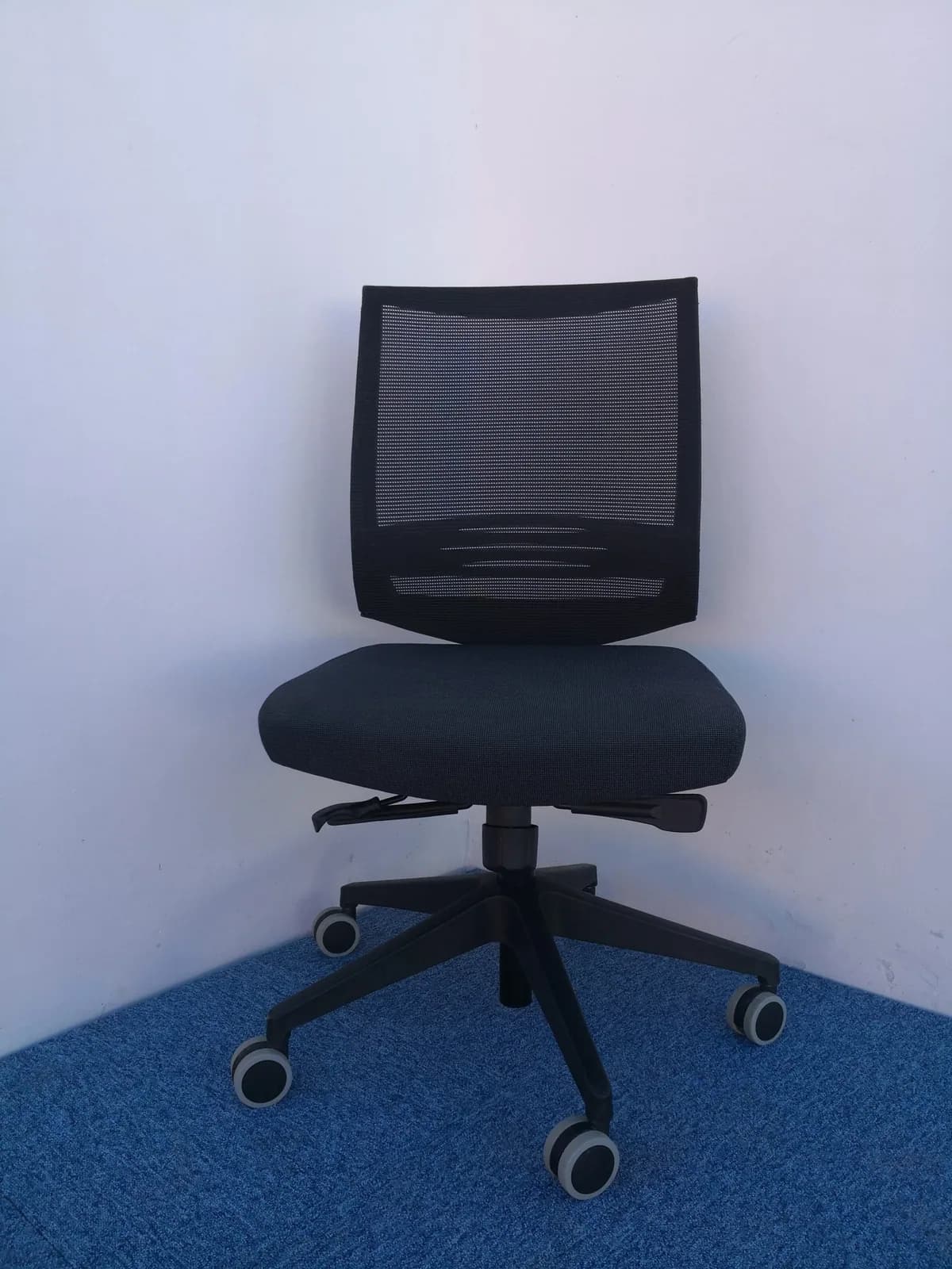 Chaise de bureau resille Mobel Linea