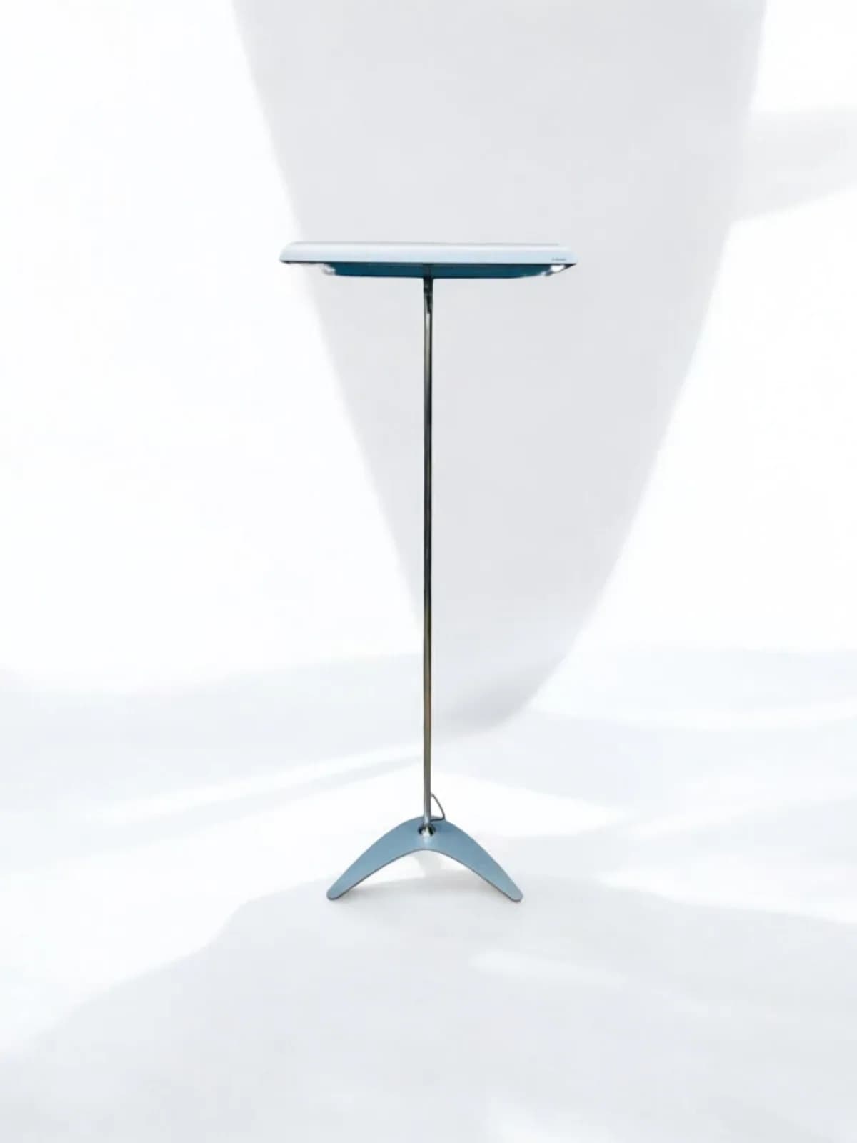 Lampadaire Regent Lighting Today avec SensoDim