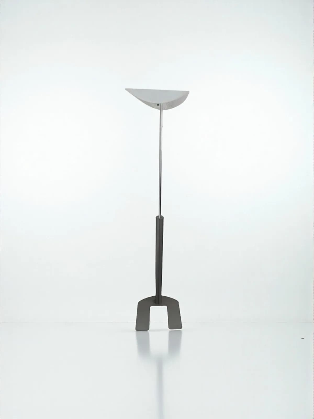 Lampadaire de bureau gris double branche
