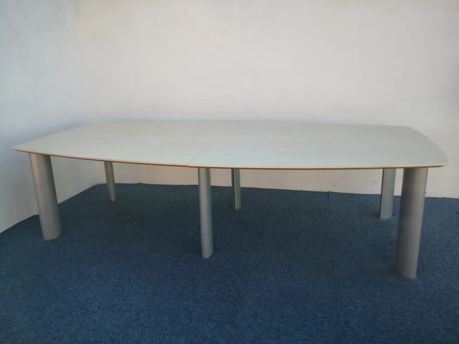 TABLE RÉUNION POUR 10 PERSONNES — vue 2