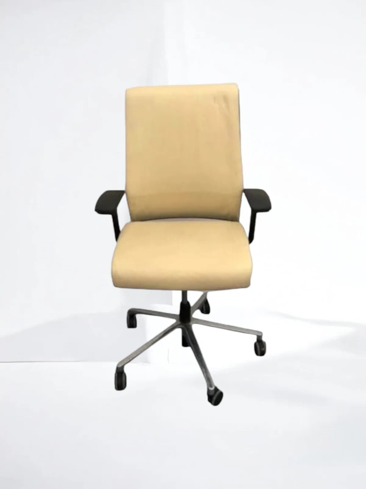 Chaise STEELCASE THINK en cuir beige — vue 2