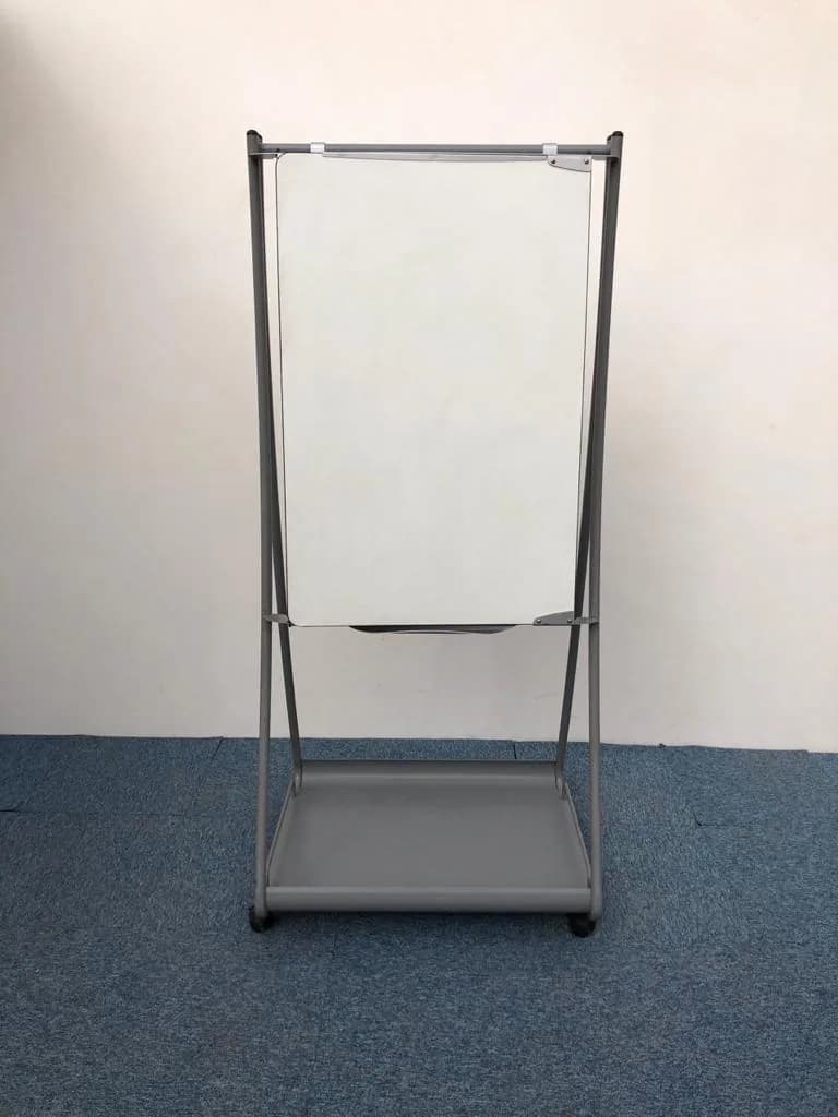 Tableau blanc waterboard extensible sur roues — vue 3