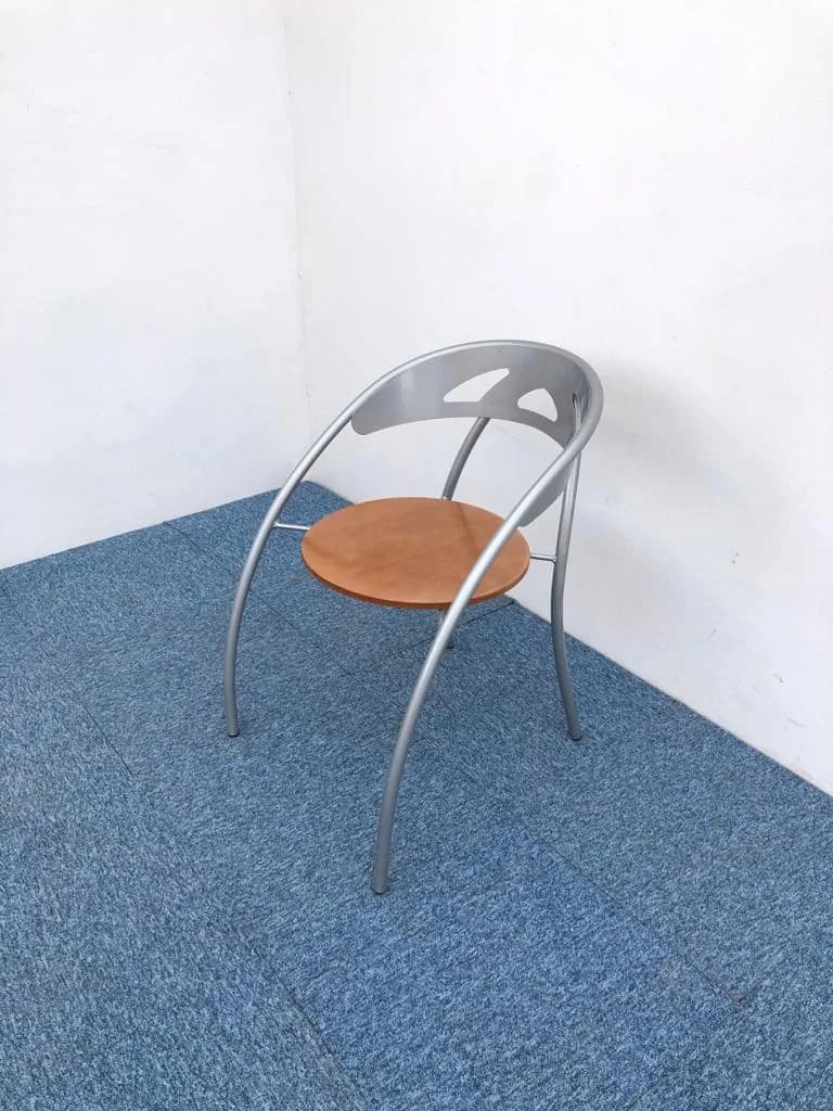Chaise visiteur accueil métallique — vue 2