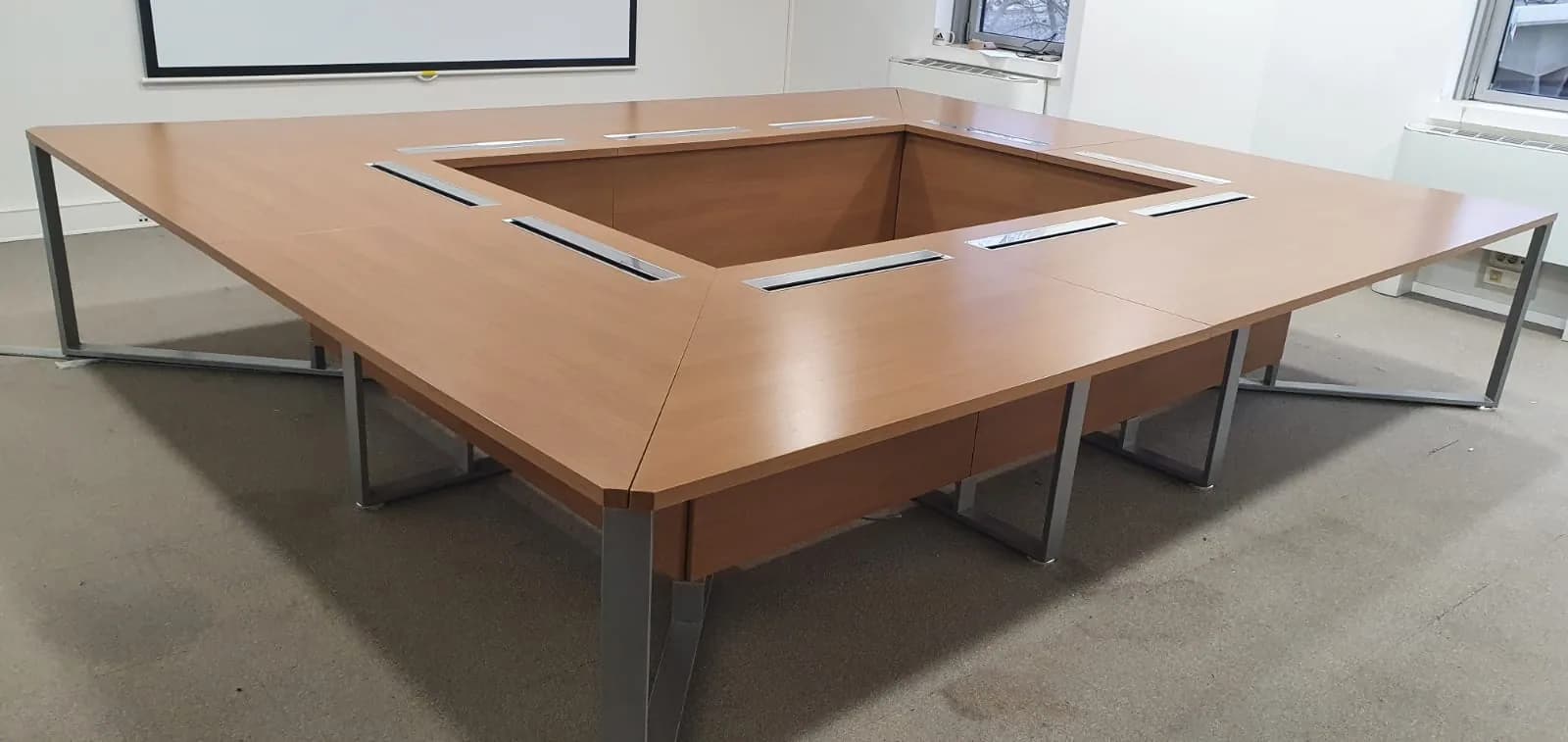 Table de Réunion Rectangulaire ASCO – Capacité 20 Personnes — vue 2