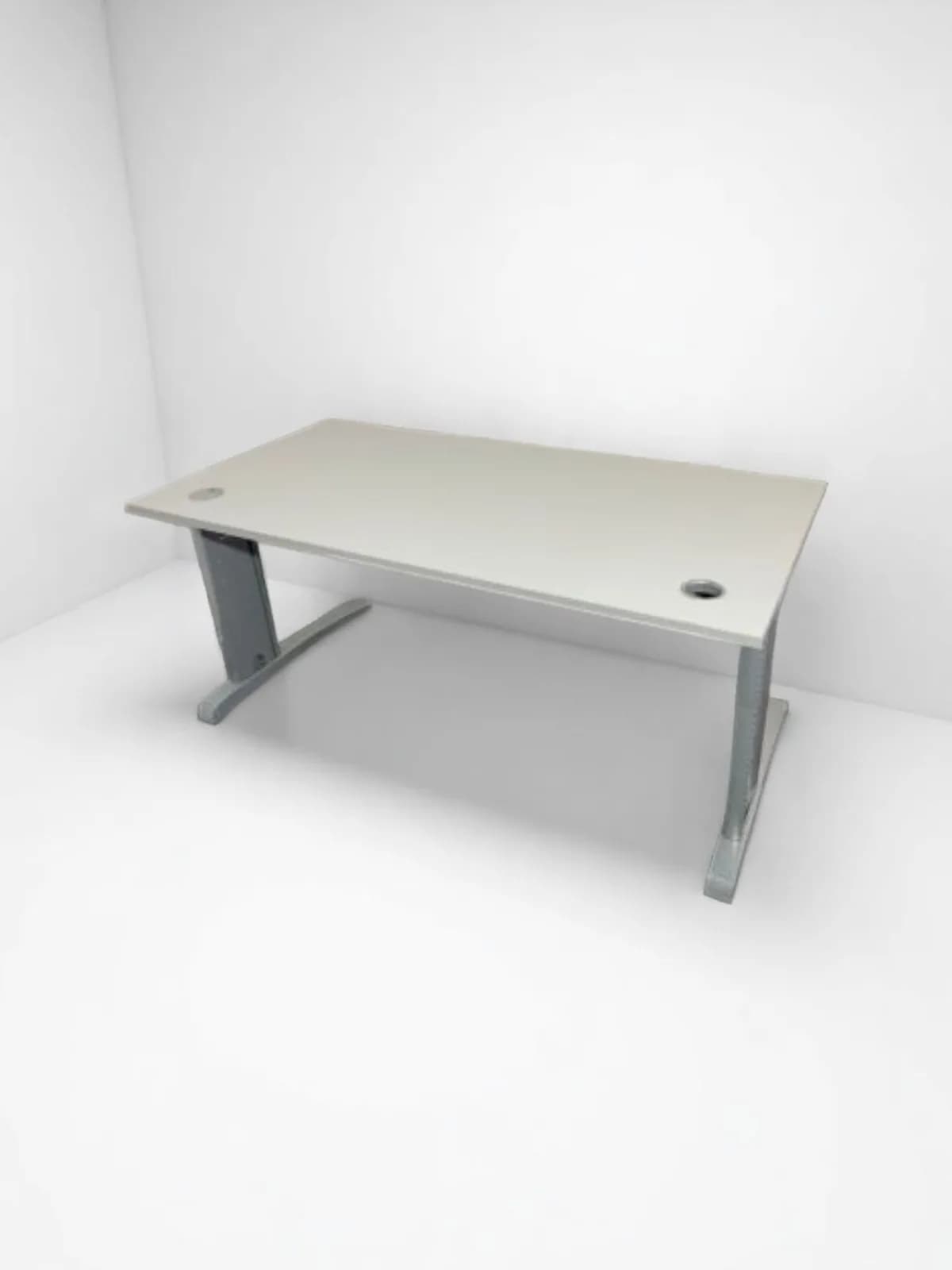 Bureau droit 160x80cm blanc avec passe câble Eurosit — vue 3