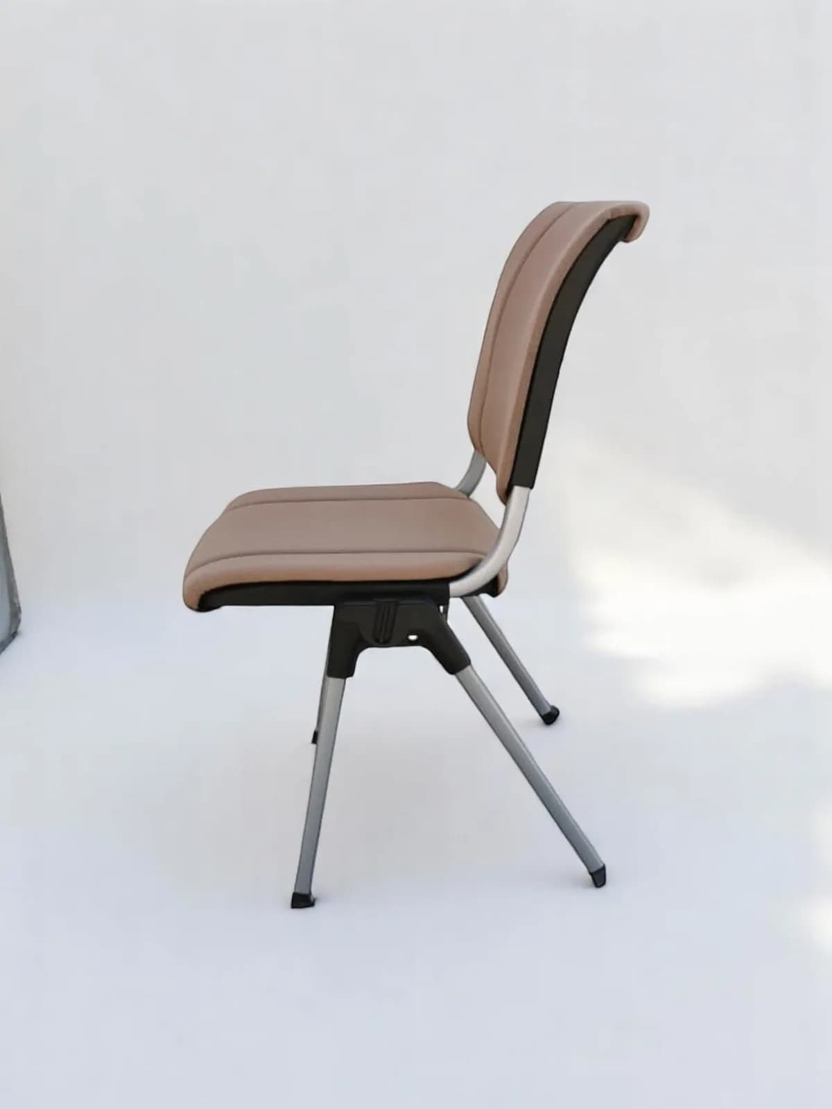 Chaise visiteur HÅG Conventio  empilable aluminium — vue 3