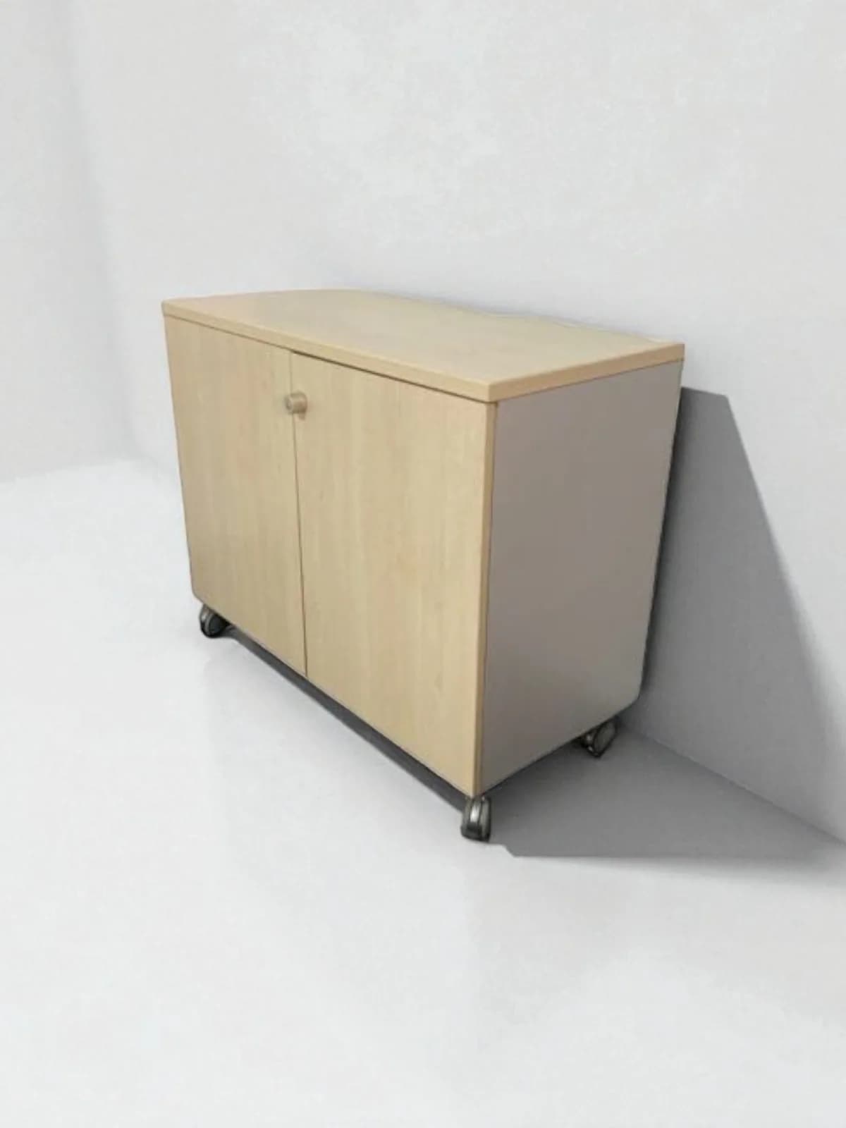 Armoire commode roulante porte Battante couleur frêne