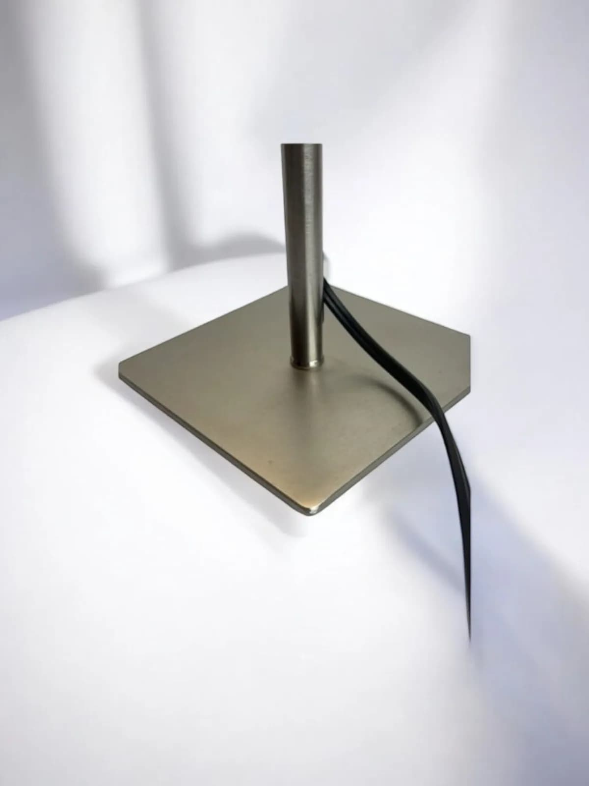 Lampe de bureau design IKEA — vue 5