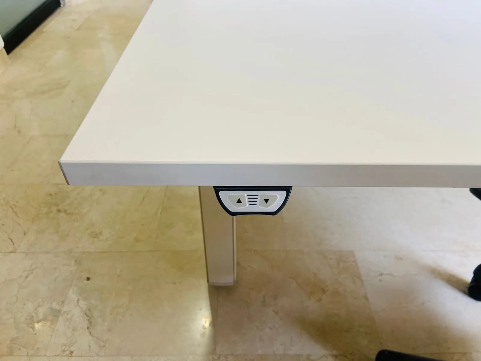 Bureau bench Actiu Mobility réglable en hauteur 160x80cm — vue 13