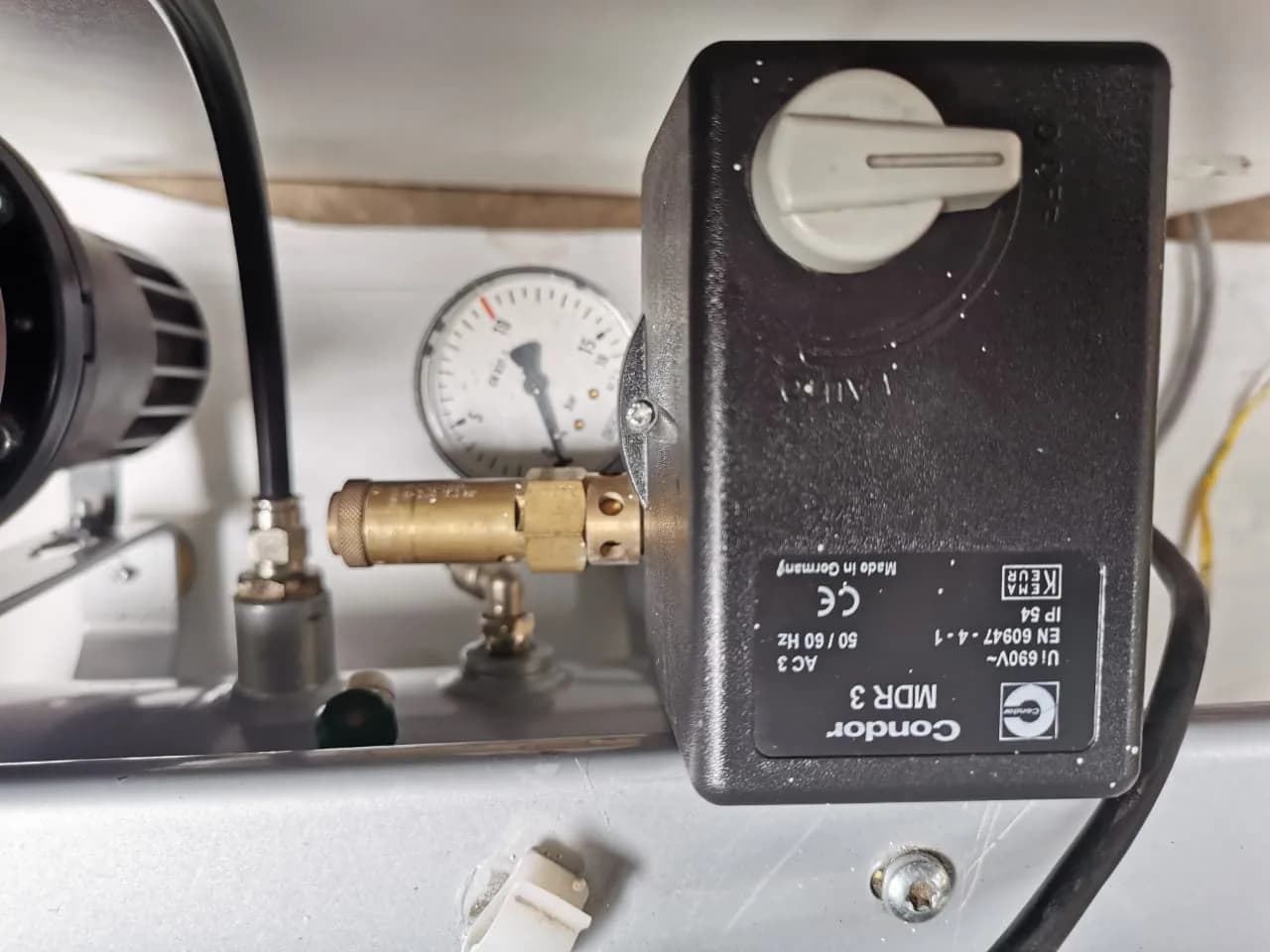 Compresseur DÜRR Dental système air sec médical — vue 3