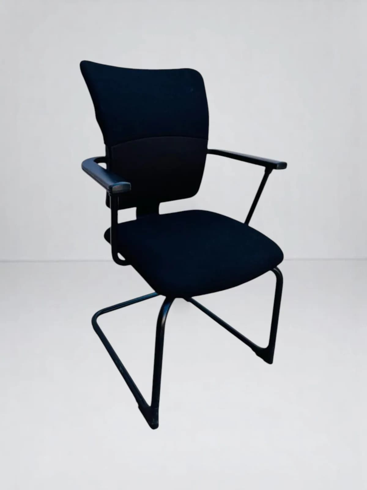 Lot 2 chaises visiteur steelcase lets'b tissu noir promo — vue 4