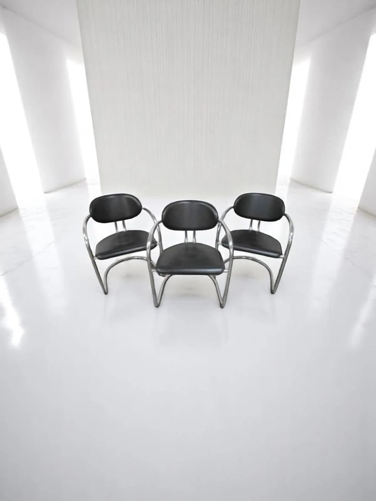 Lot 3 Chaise Effezeta Italy en cuir visiteur — vue 2