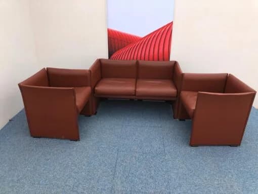 Ensemble fauteuil Cassina Italy cuir 4 places — vue 3