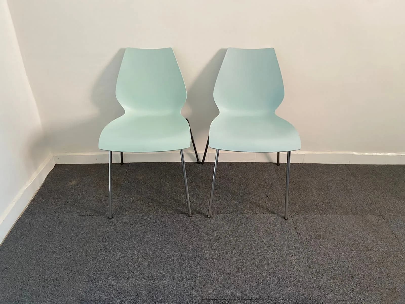 Lot Chaise design Kartell Maui Vico Magistretti — vue 5