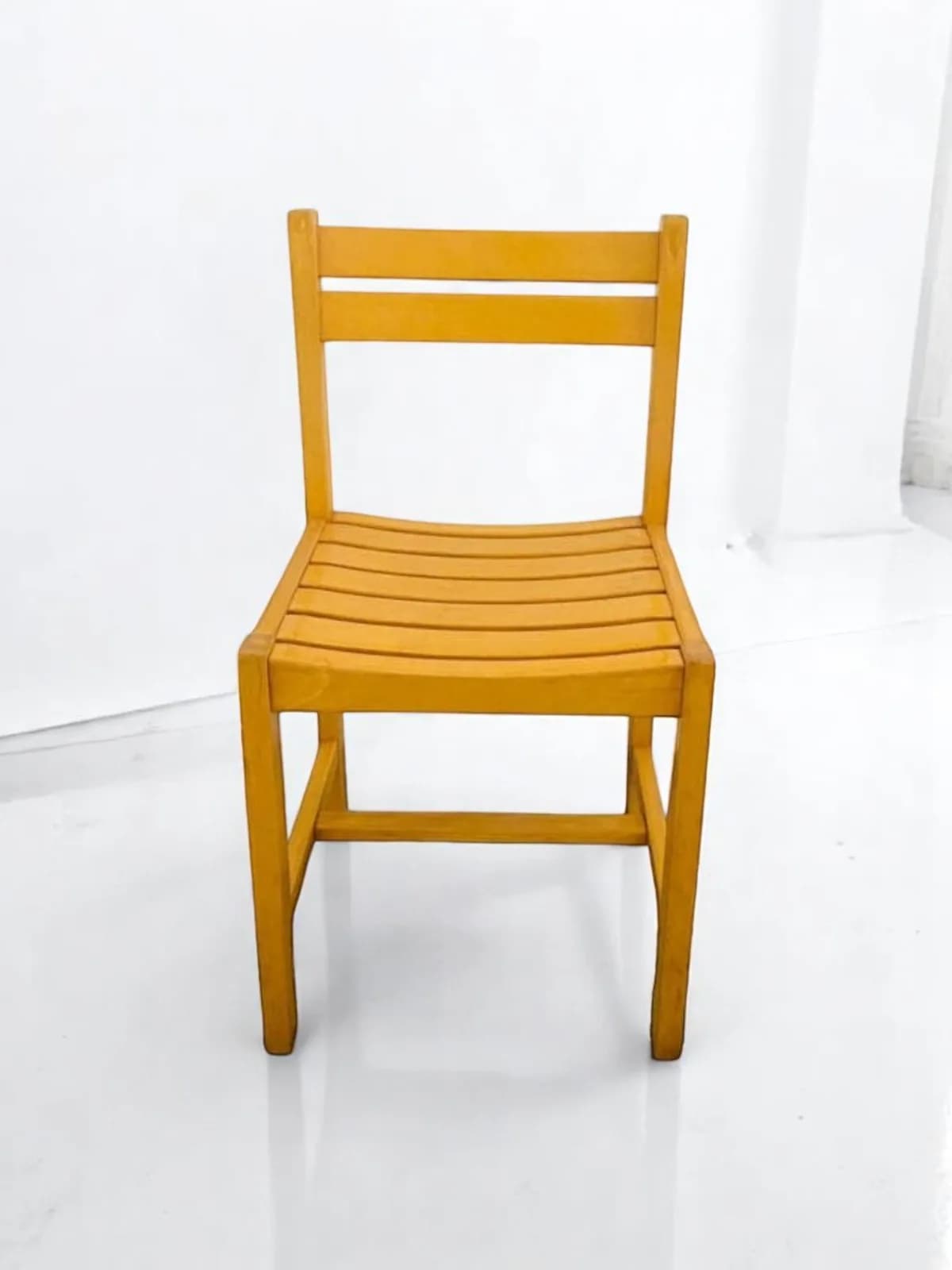 Chaise vintage en hêtre — vue 2