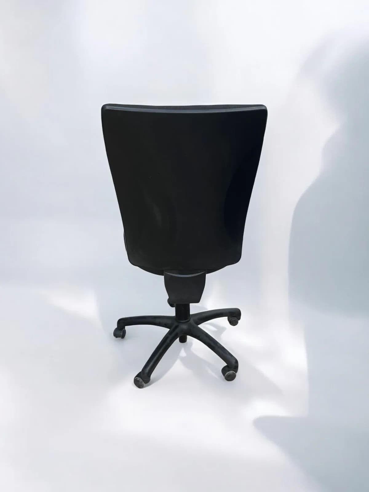 Chaise ergonomique Navaille sans accoudoir tissu noir — vue 4