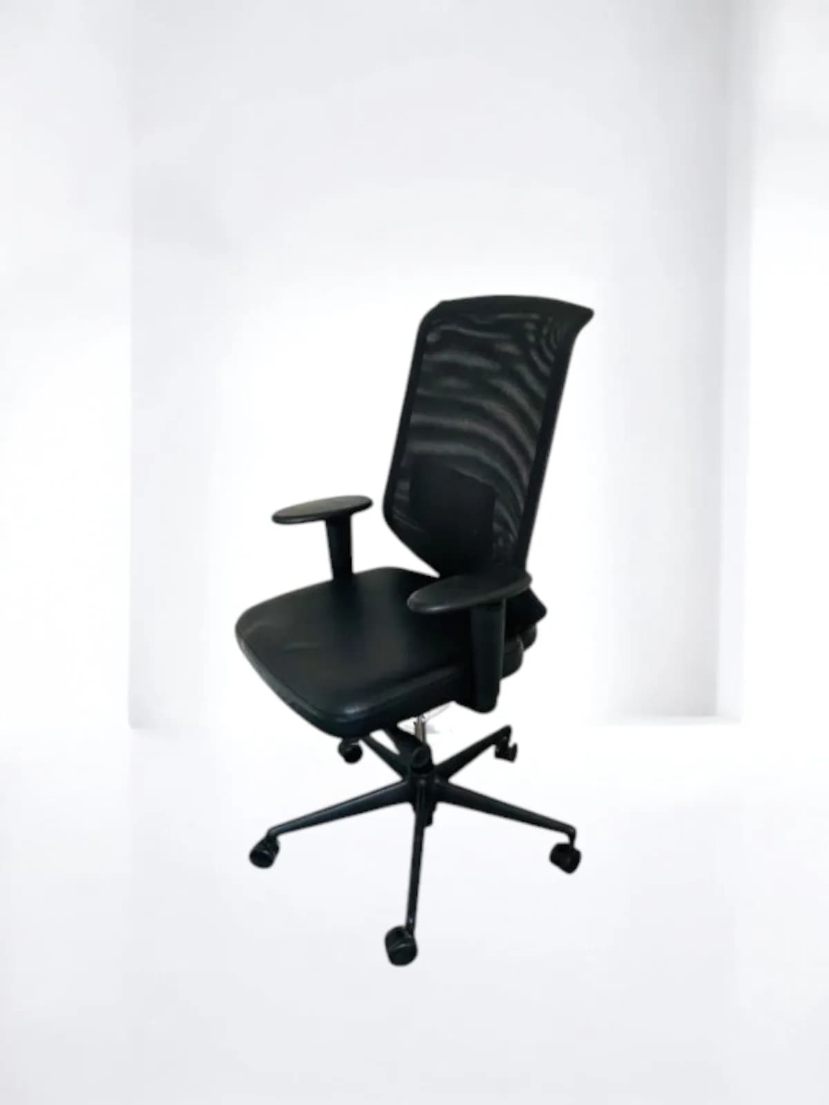 Chaise à roulette vitra Alberto Meda appui-tête — vue 2