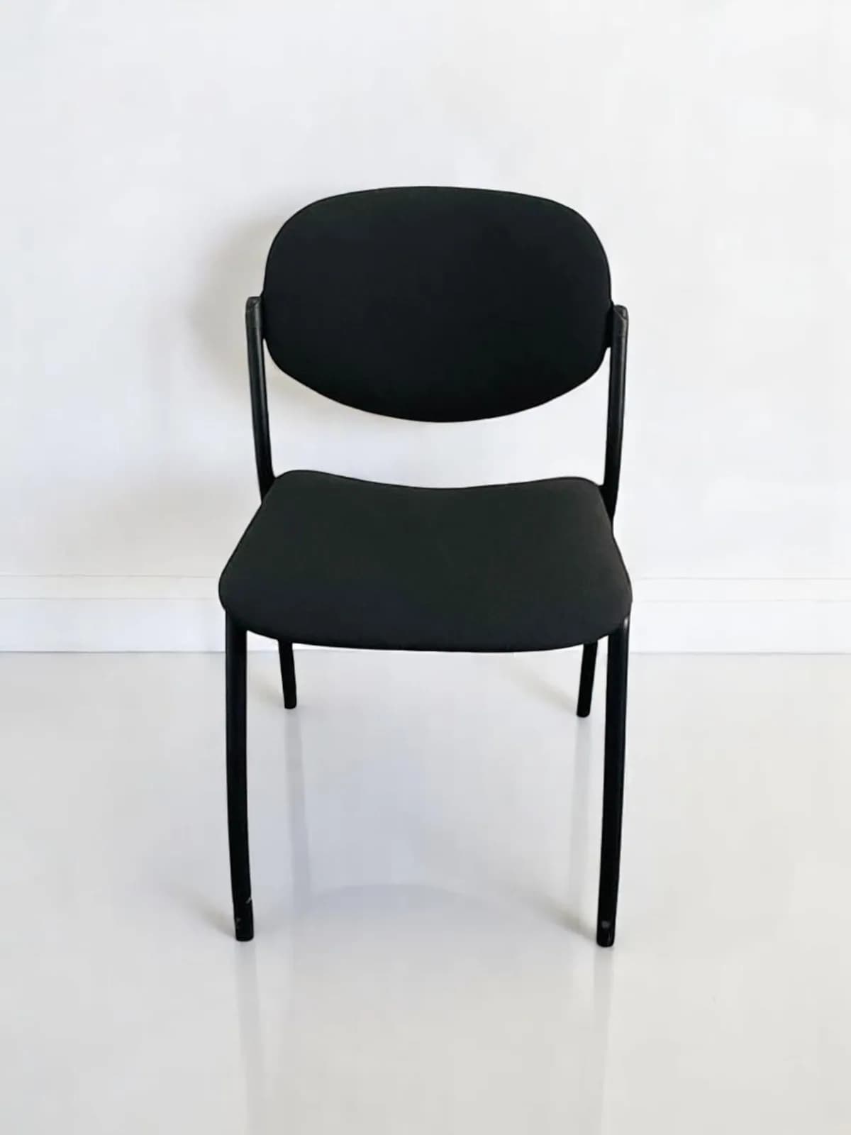 Chaise visiteur accueil 4 pied noir Italy pro — vue 2