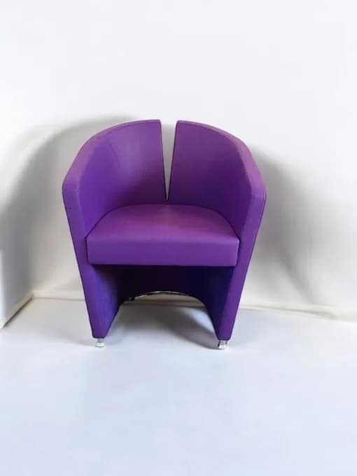 Fauteuil Podium en Cuir Violet — vue 2