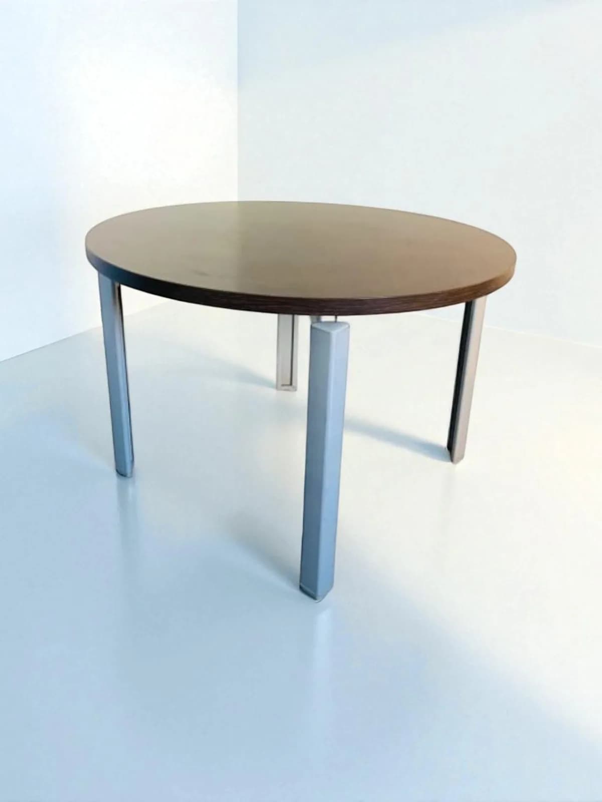 Table ronde sur pieds Haworth 120cm 4 personnes — vue 2
