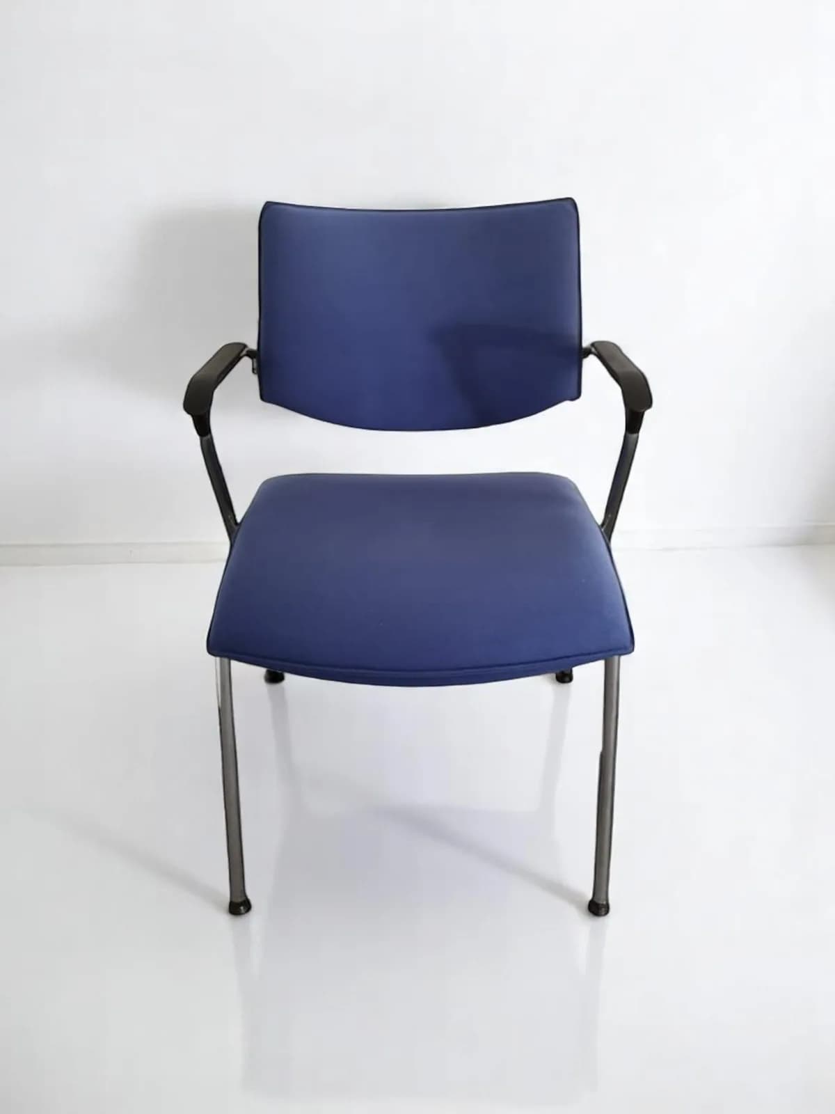 Lot 2 Chaise visiteur Klöber tissu — vue 7