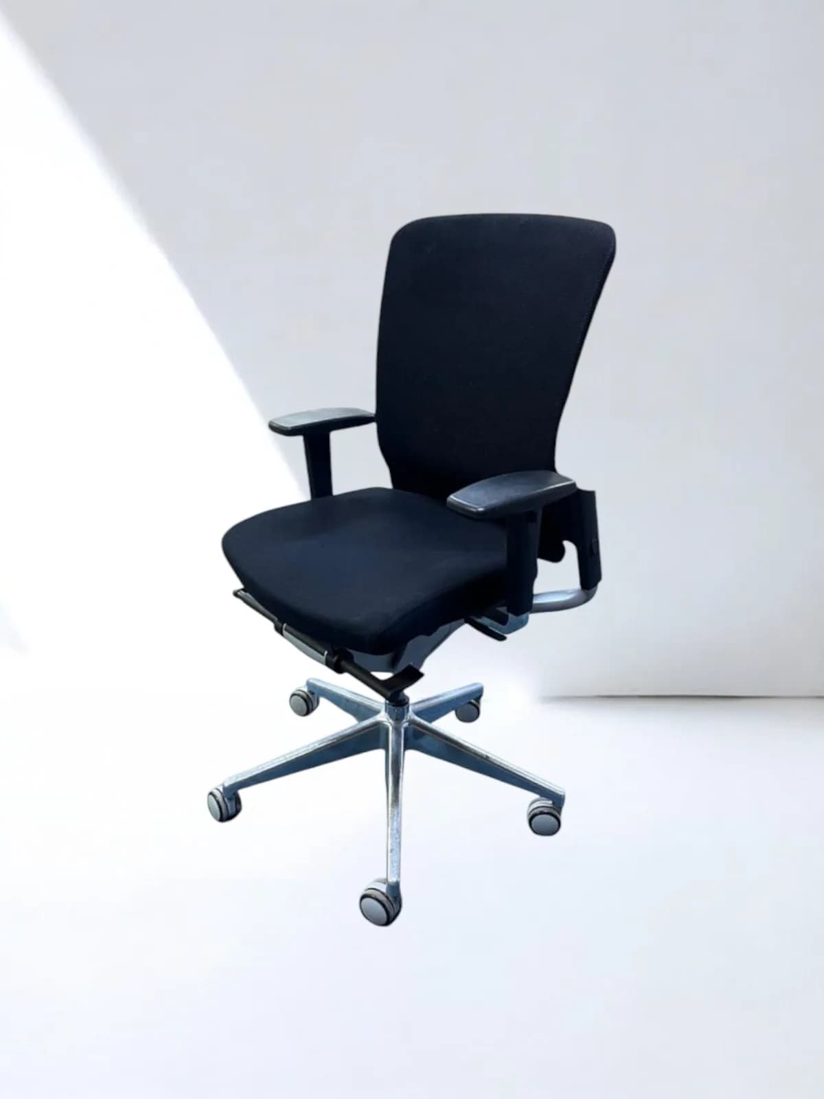 Chaise Eurosit E8 soutien lombaire piètement chromé