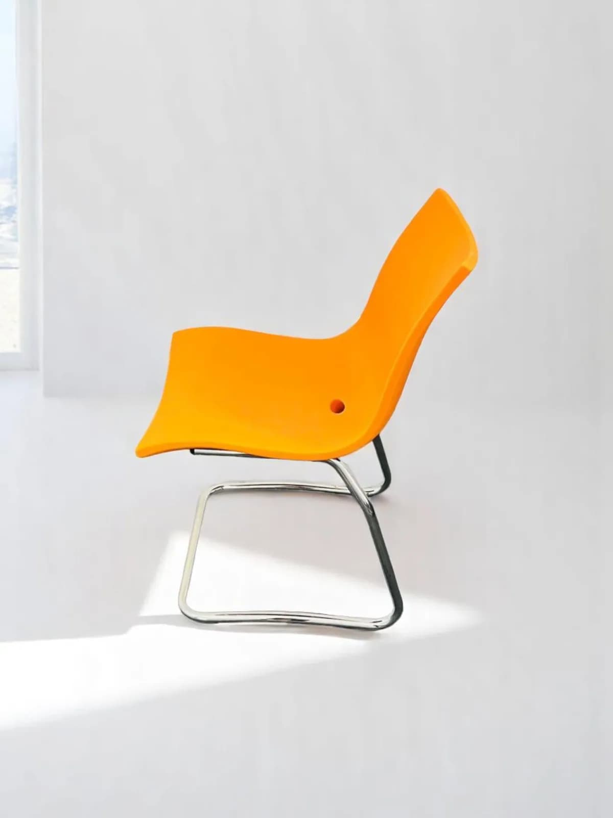 Lot deux chaises visiteur Arredo metal Ibebi plastique luge — vue 2