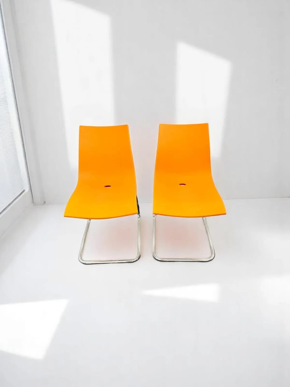 Lot deux chaises visiteur Arredo metal Ibebi plastique luge — vue 5