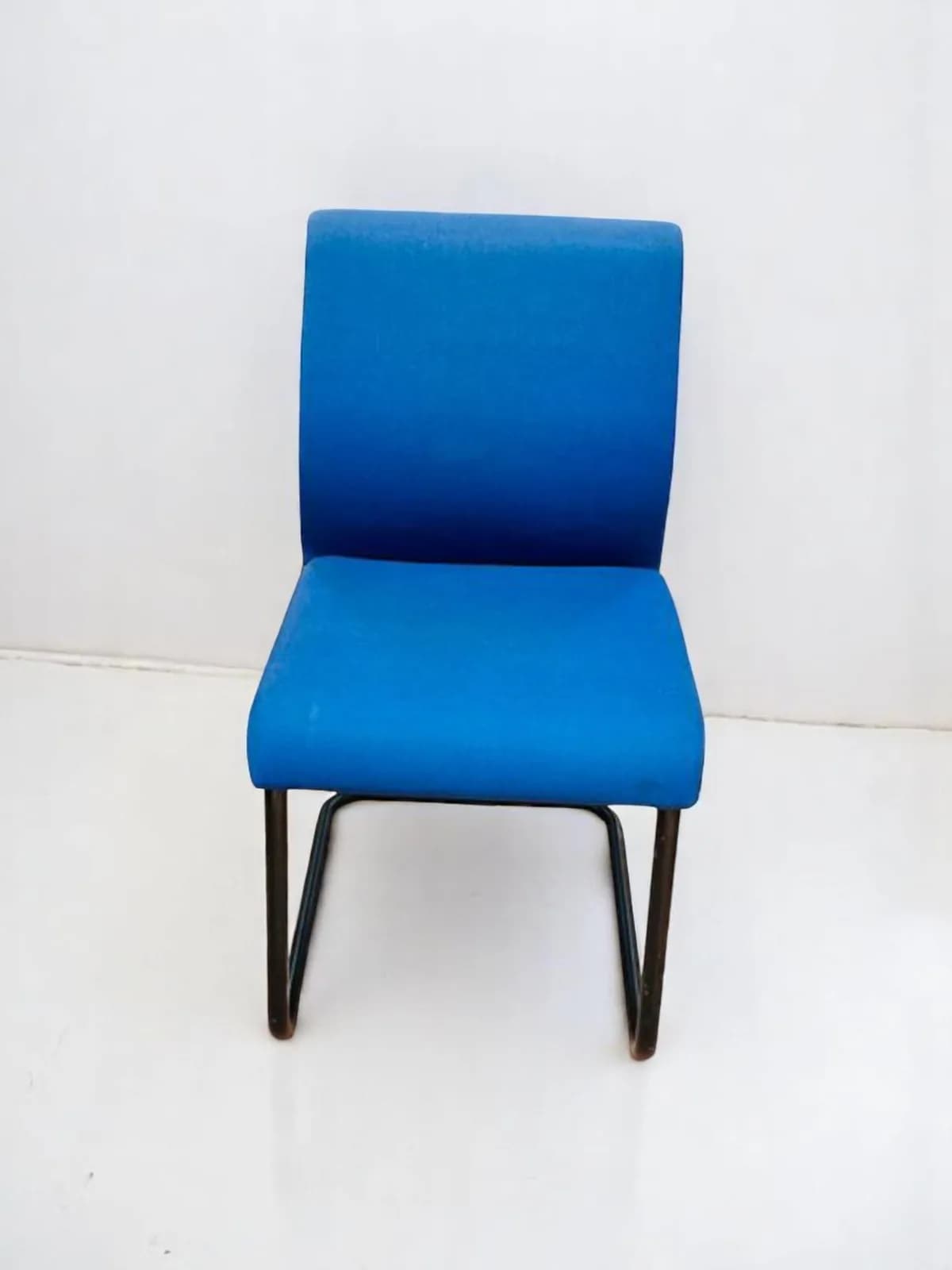 Chaise visiteur steelcase luge think bleu — vue 2