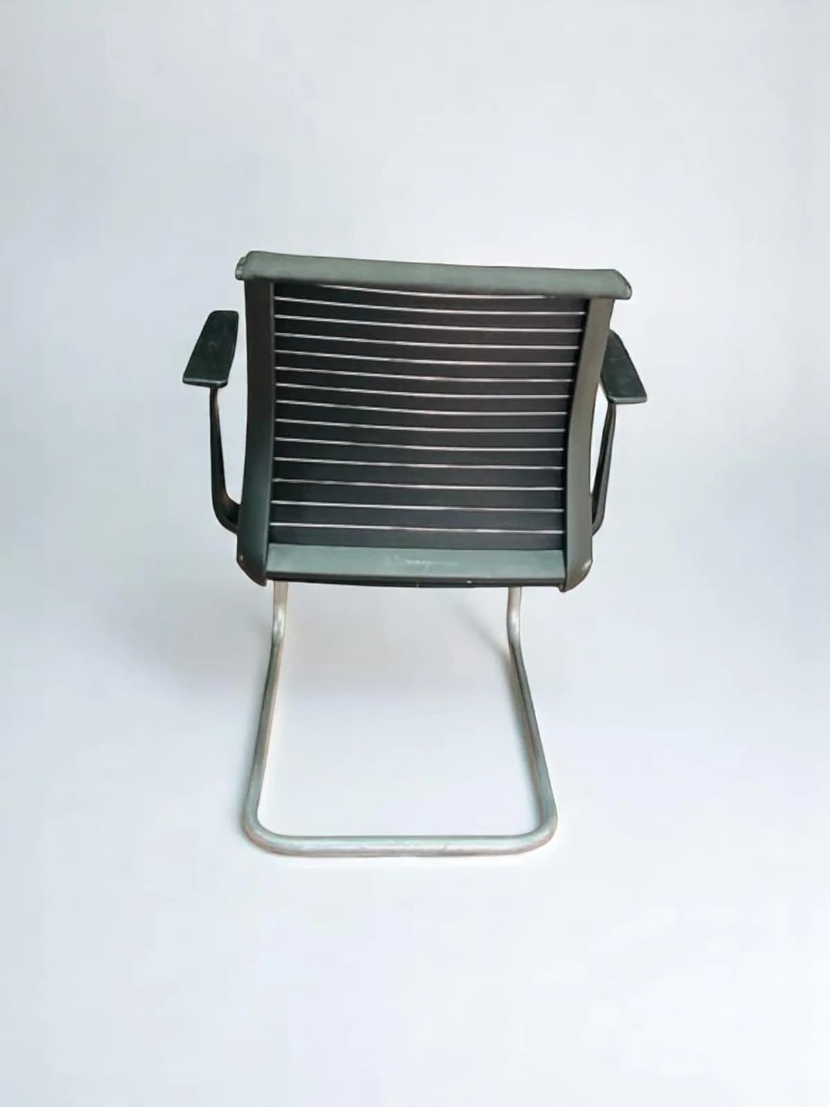 Chaise visiteur steelcase thinks luge noir — vue 4