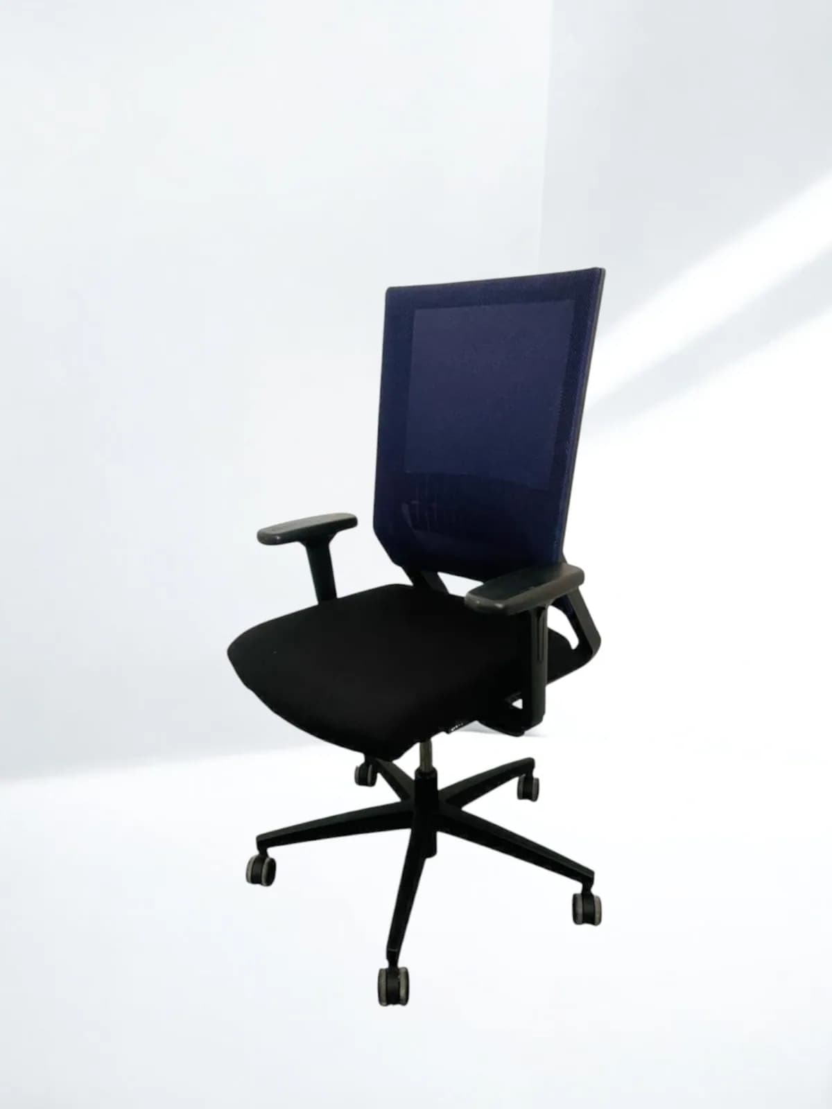 Chaise roulette Viasit Impulse dossier résille soutien lombaire