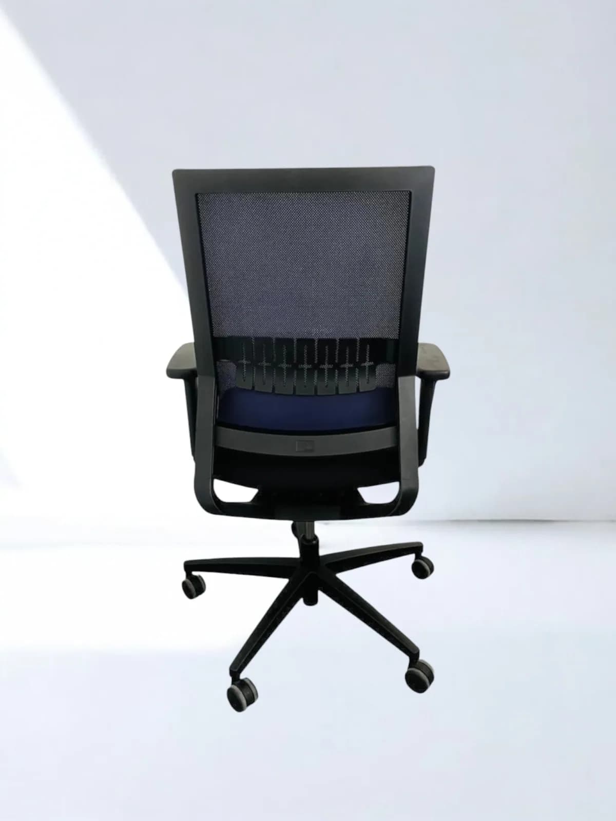 Chaise roulette Viasit Impulse dossier résille soutien lombaire — vue 3