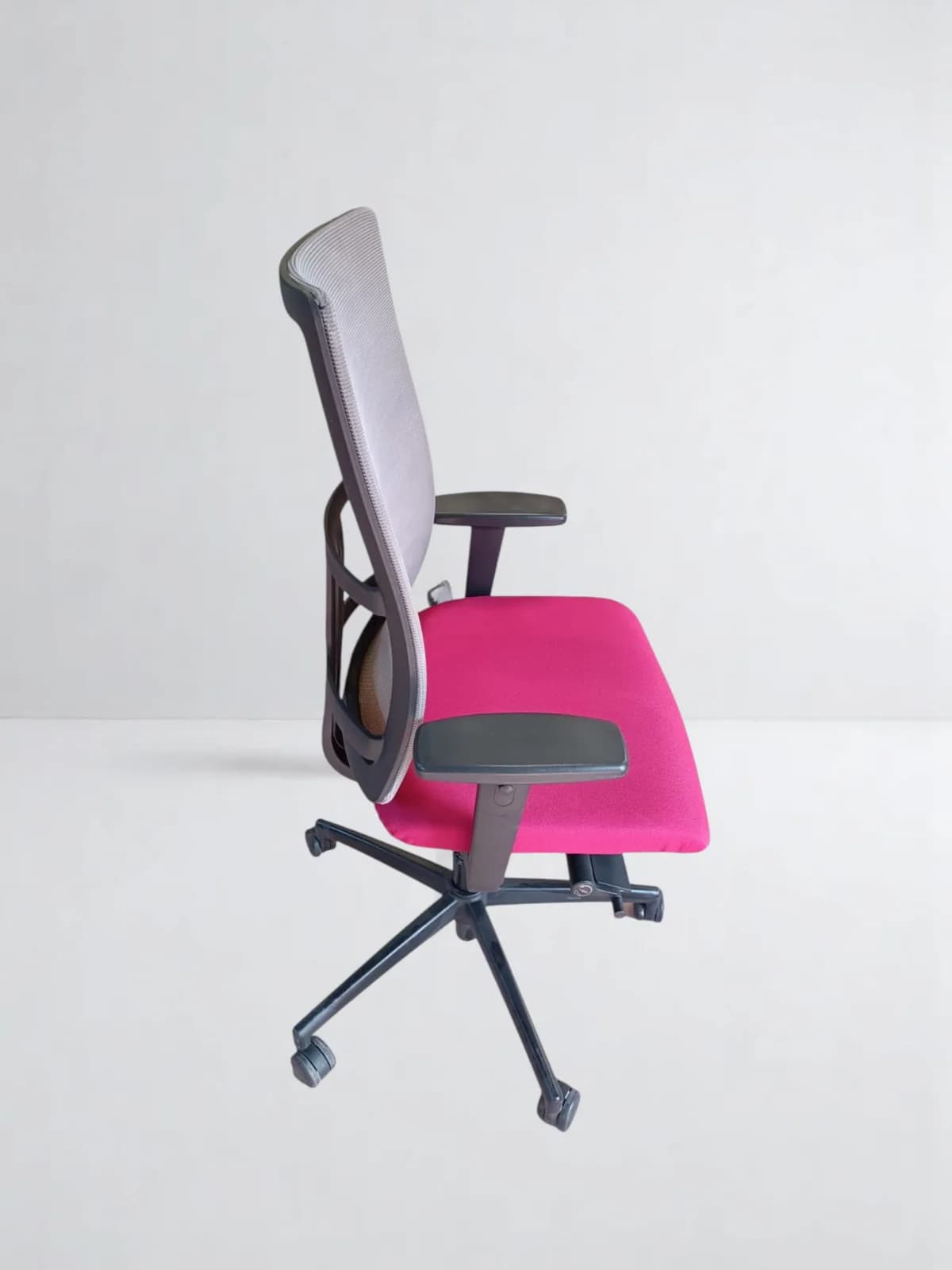 Chaise à roulette kush+Co ergonomique dossier mesh — vue 2