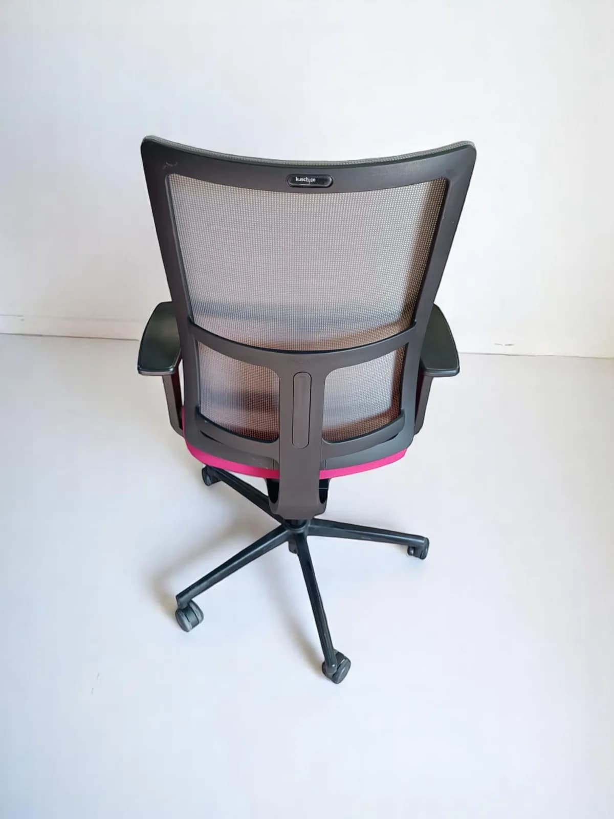 Chaise à roulette kush+Co ergonomique dossier mesh — vue 3