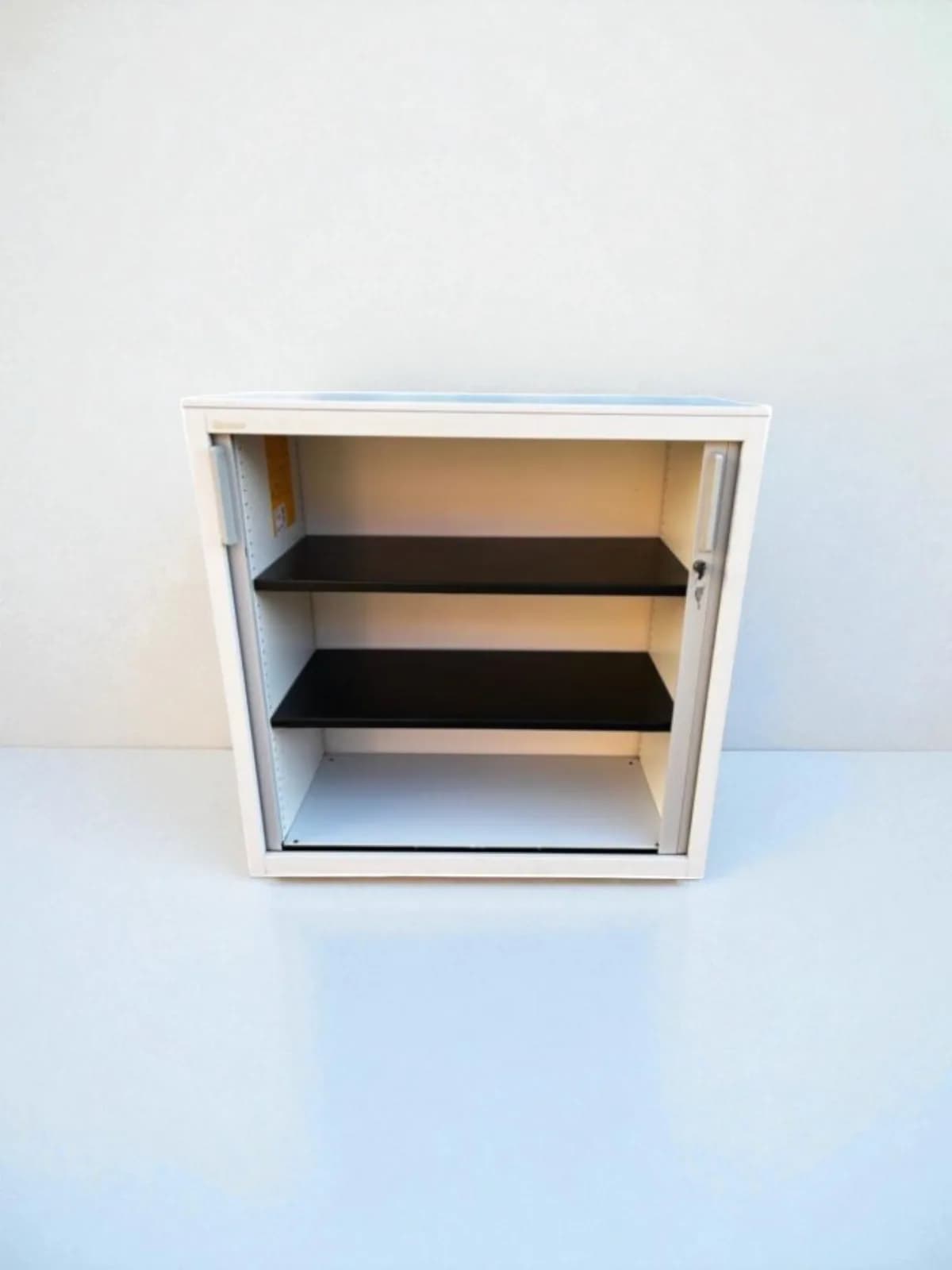 Armoire Steelcase 100x100 bi color à rideaux — vue 3