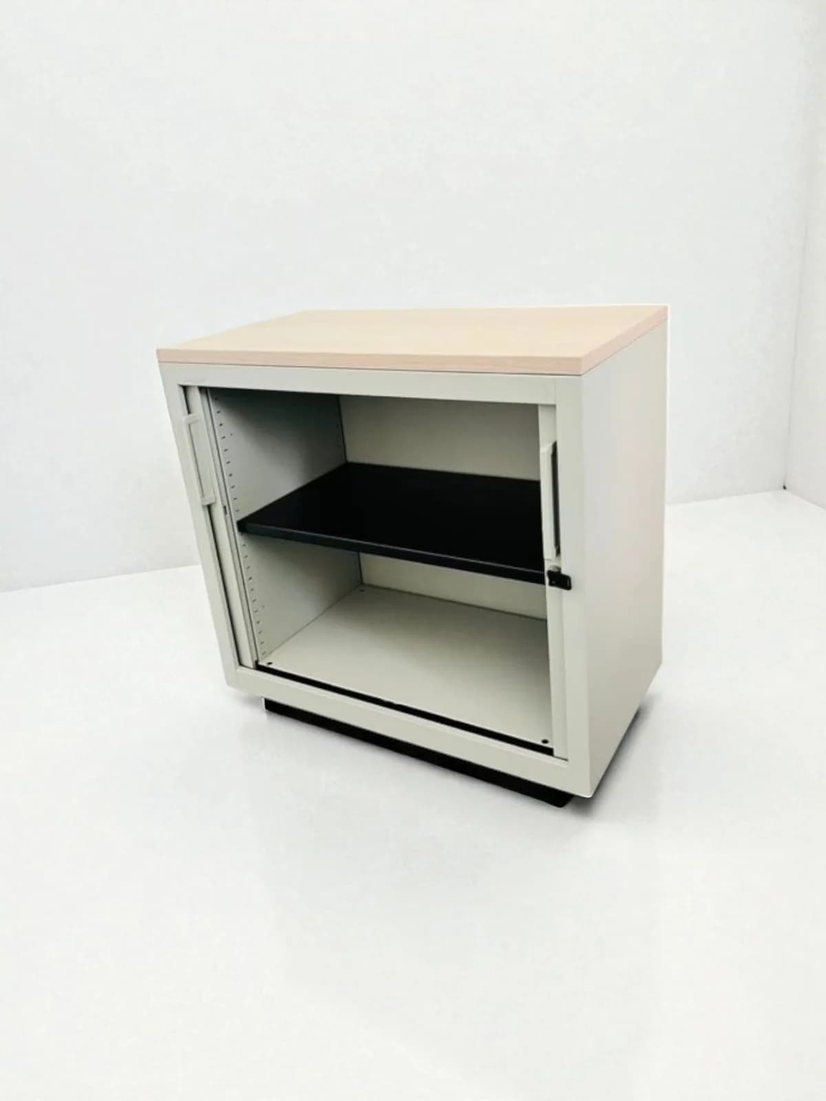 Armoire basse steelcase  finition chêne 80 x 74 cm — vue 3