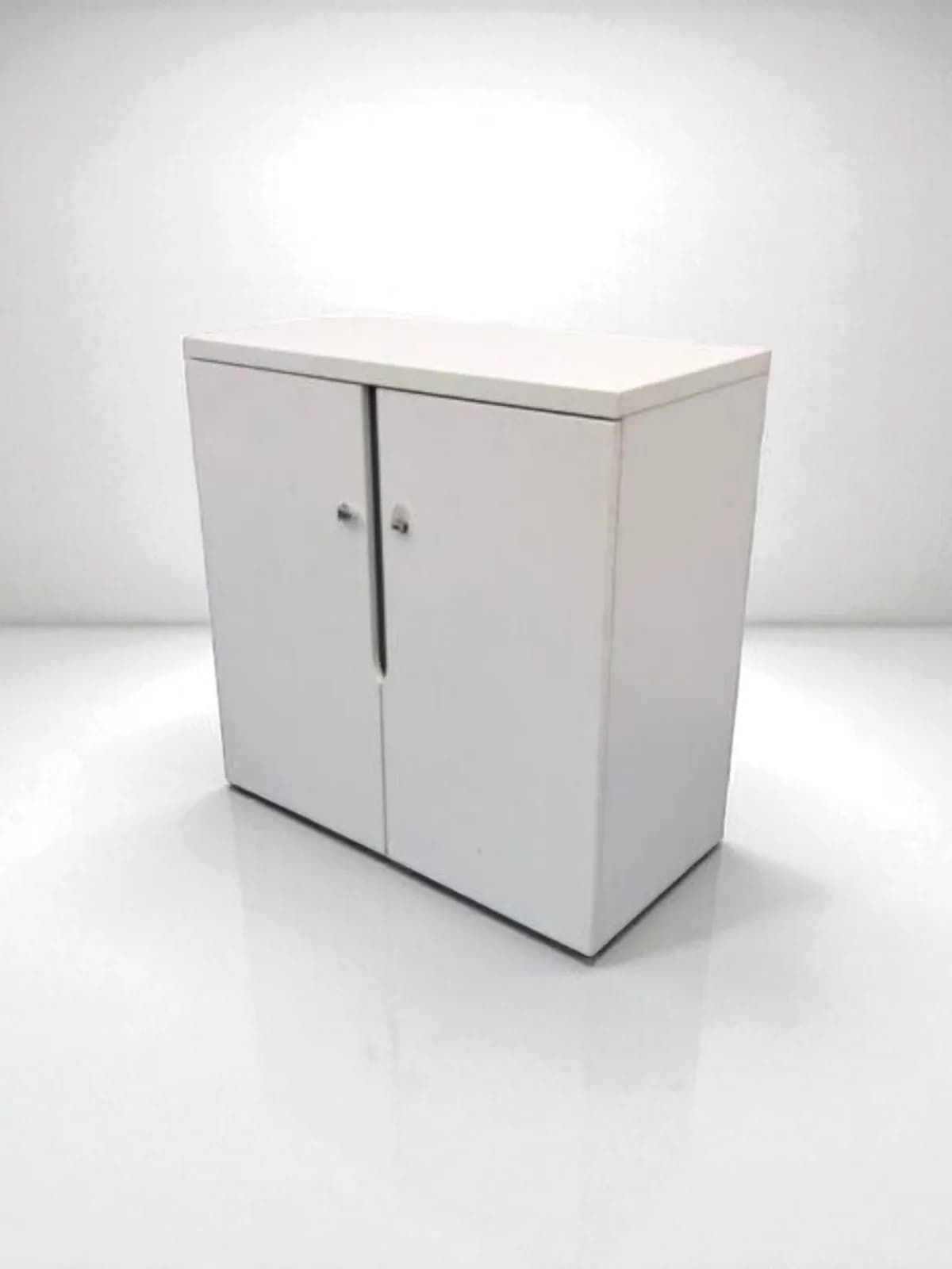 Armoire porte battante en bois