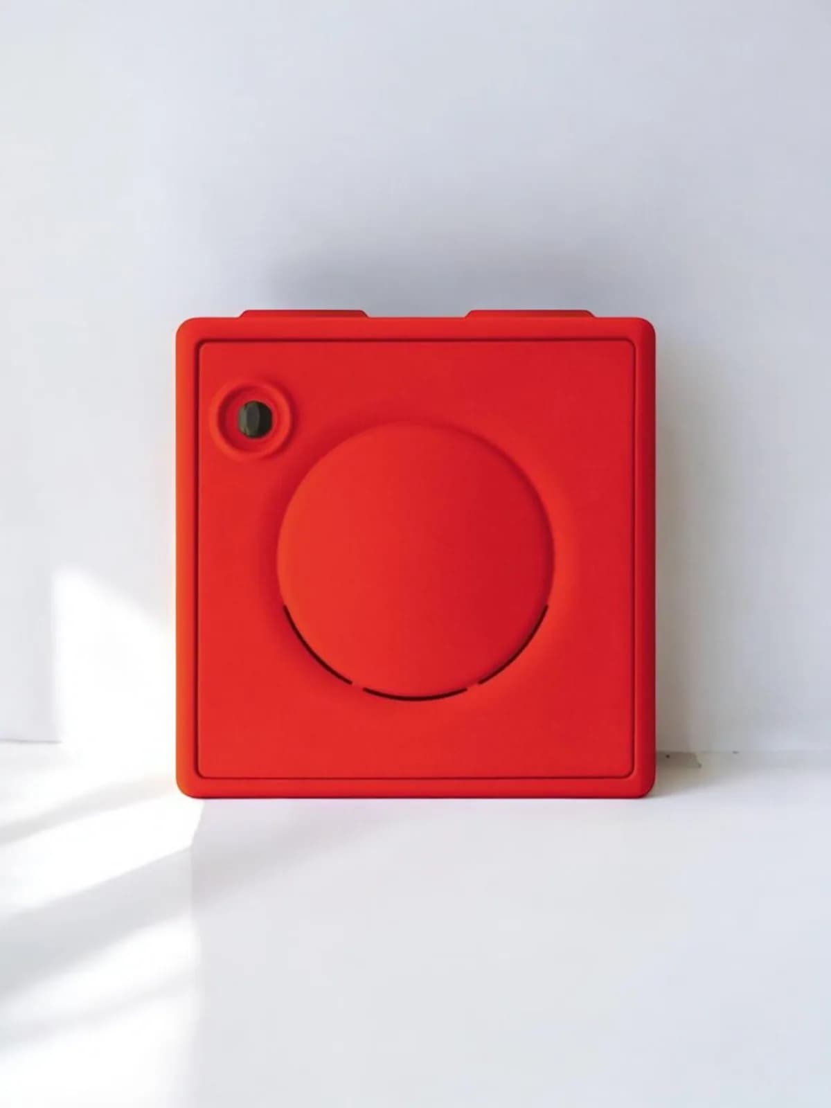 Vestiaire OonCUB casier plastique de rangement rouge