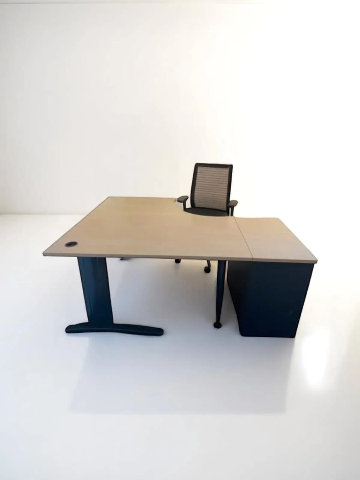 Bureau Angle Haworth avec caisson 160x140cm — vue 2